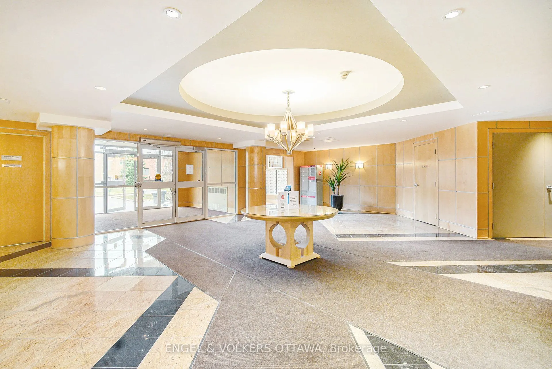 205 Bolton Street, #225
