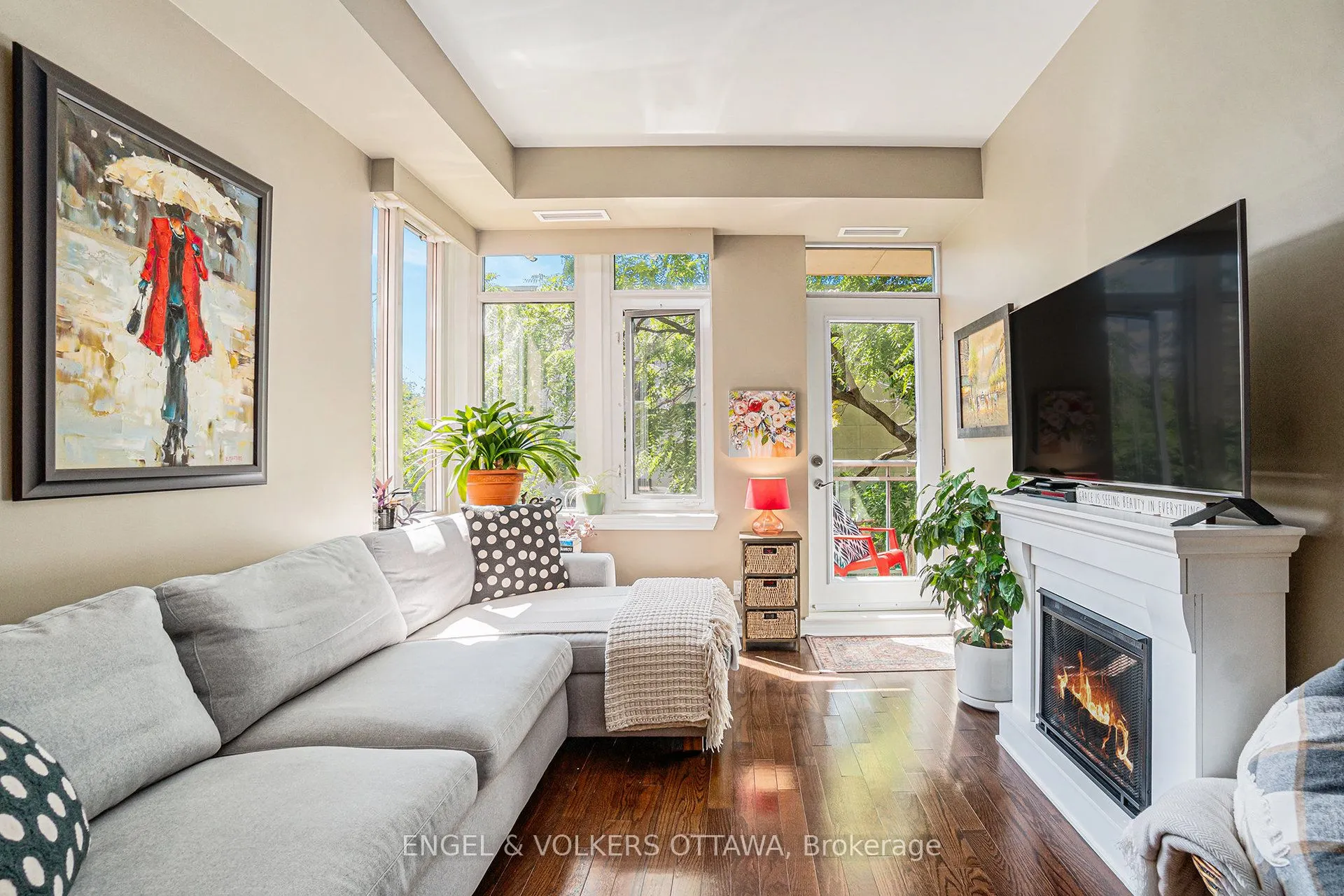 205 Bolton Street, #225