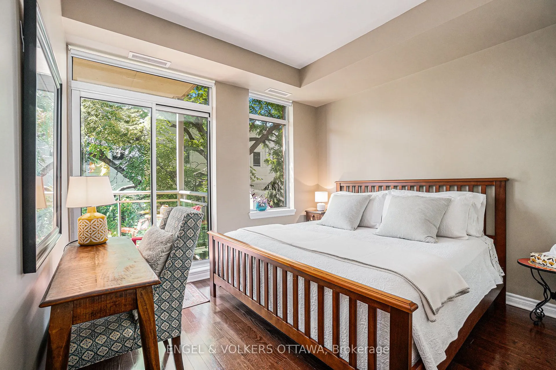 205 Bolton Street, #225