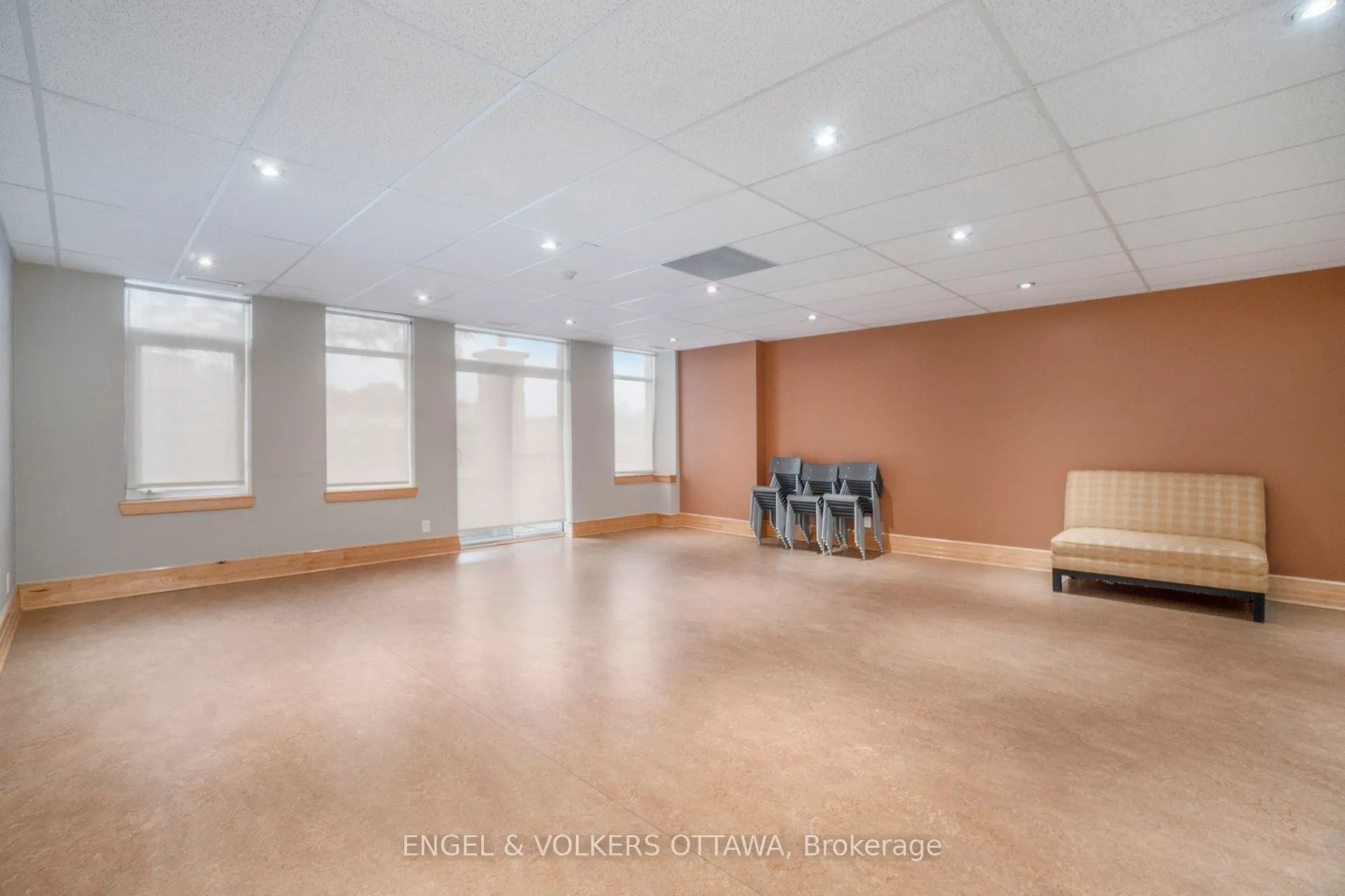 205 Bolton Street, #225