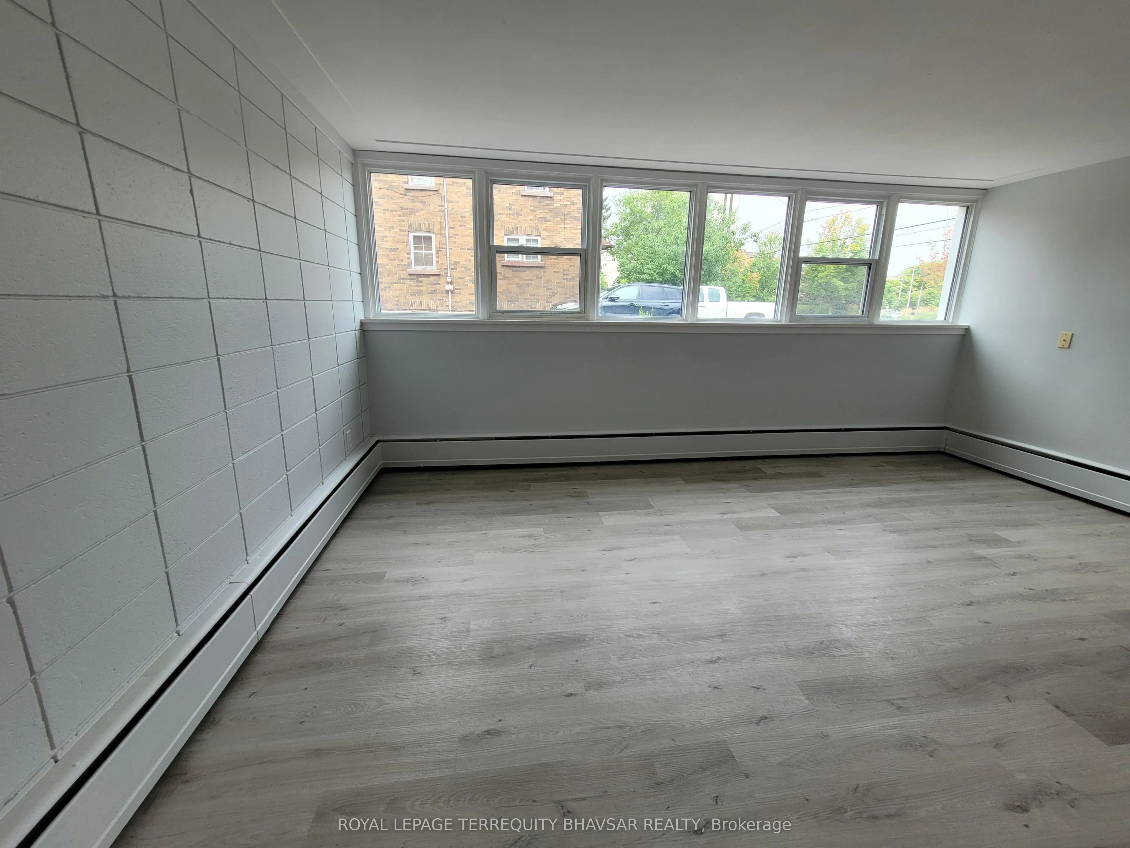 521 Park Street, #1