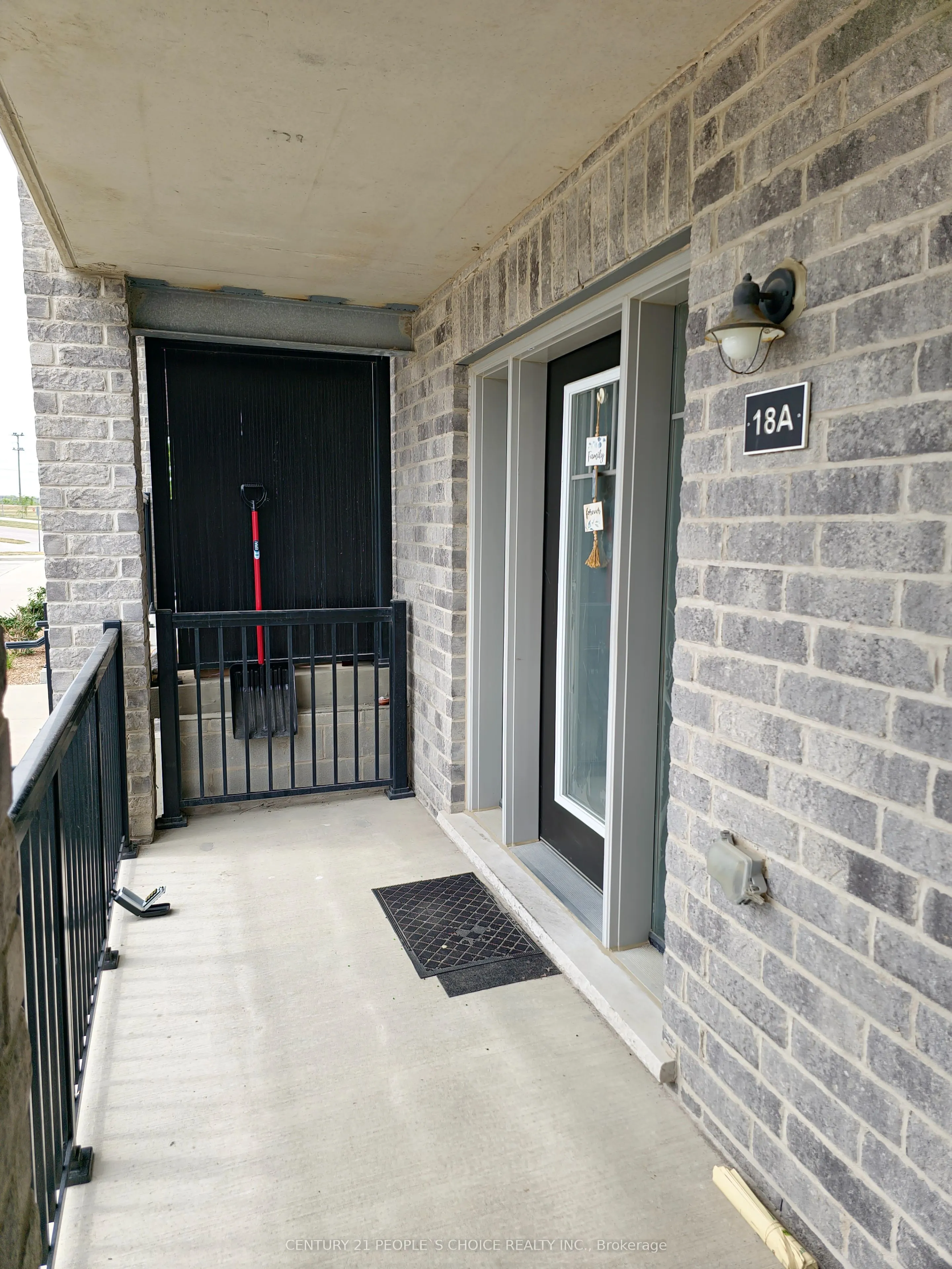 1989 Ottawa Street S, #18A