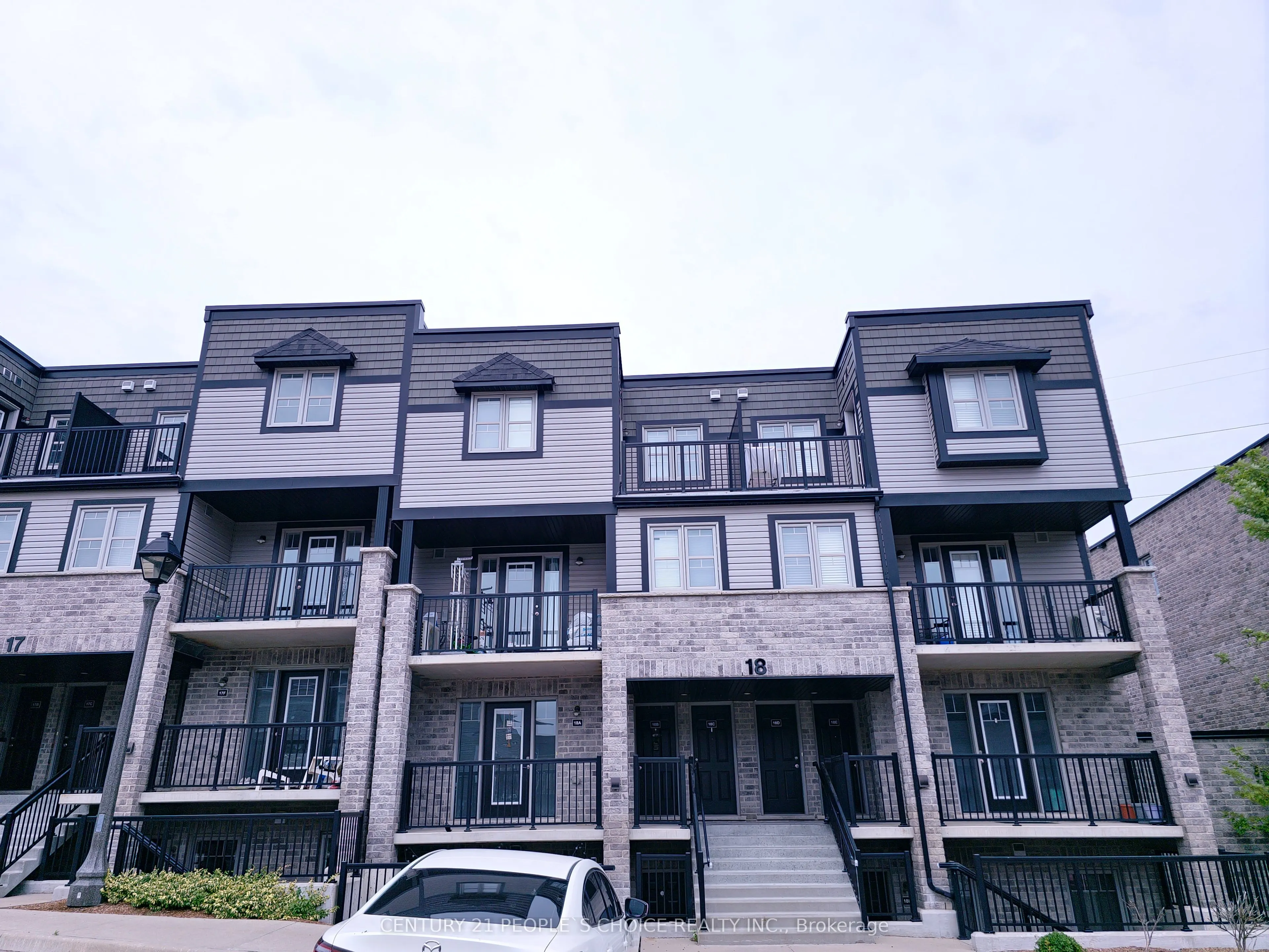 1989 Ottawa Street S, #18A