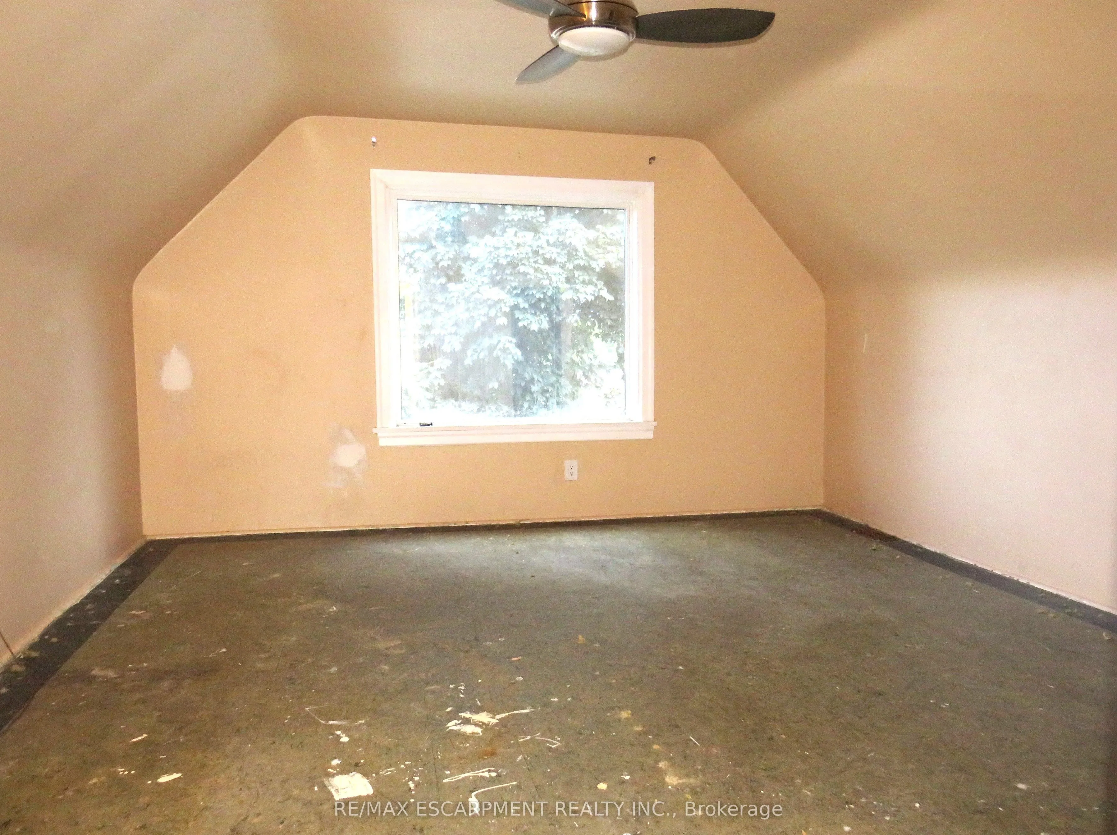 120 Sanford Avenue S