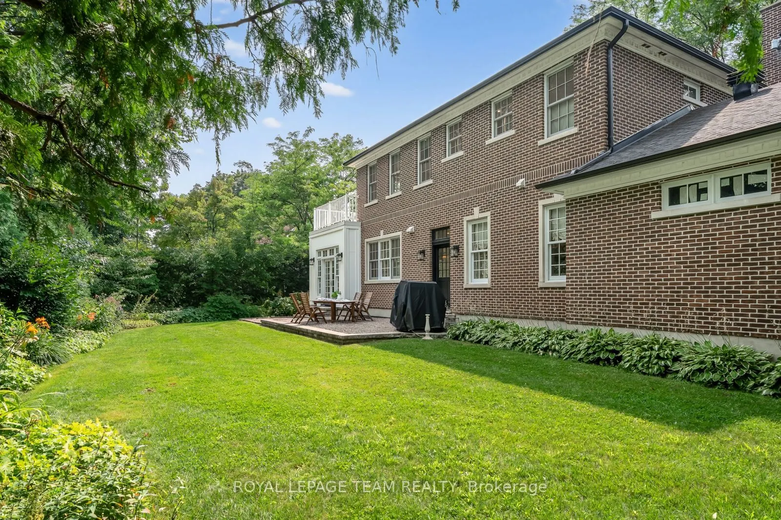 140 Howick Street