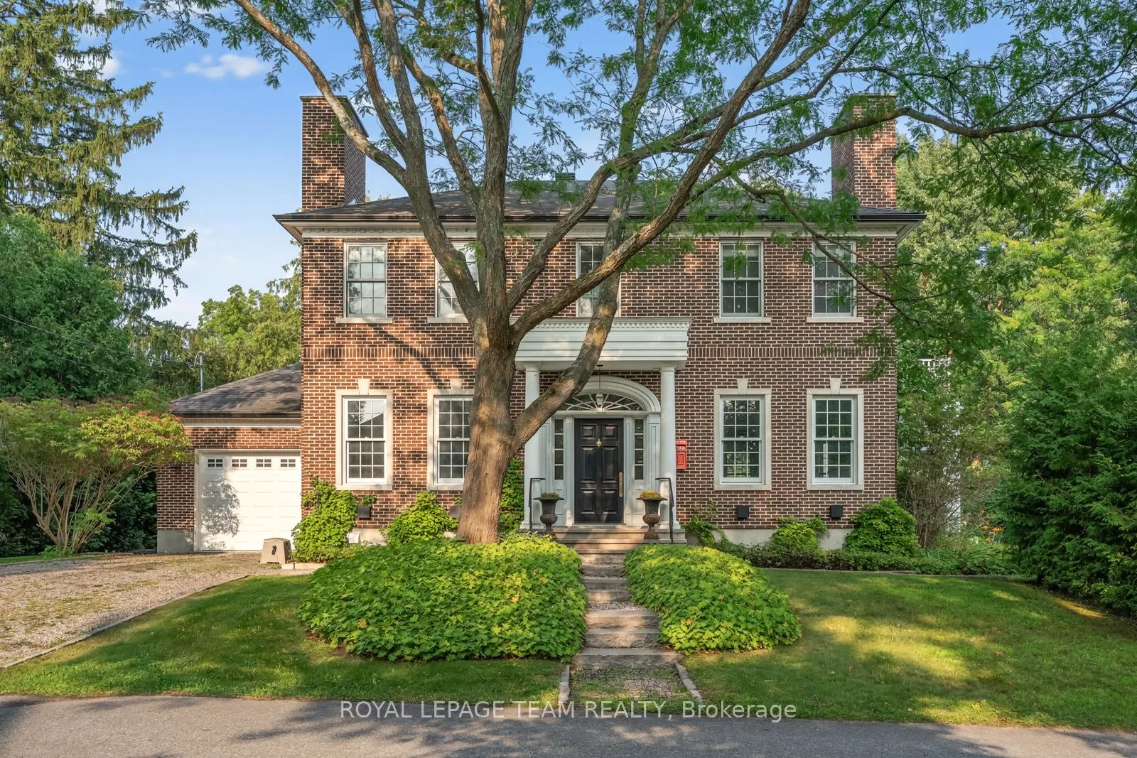 140 Howick Street