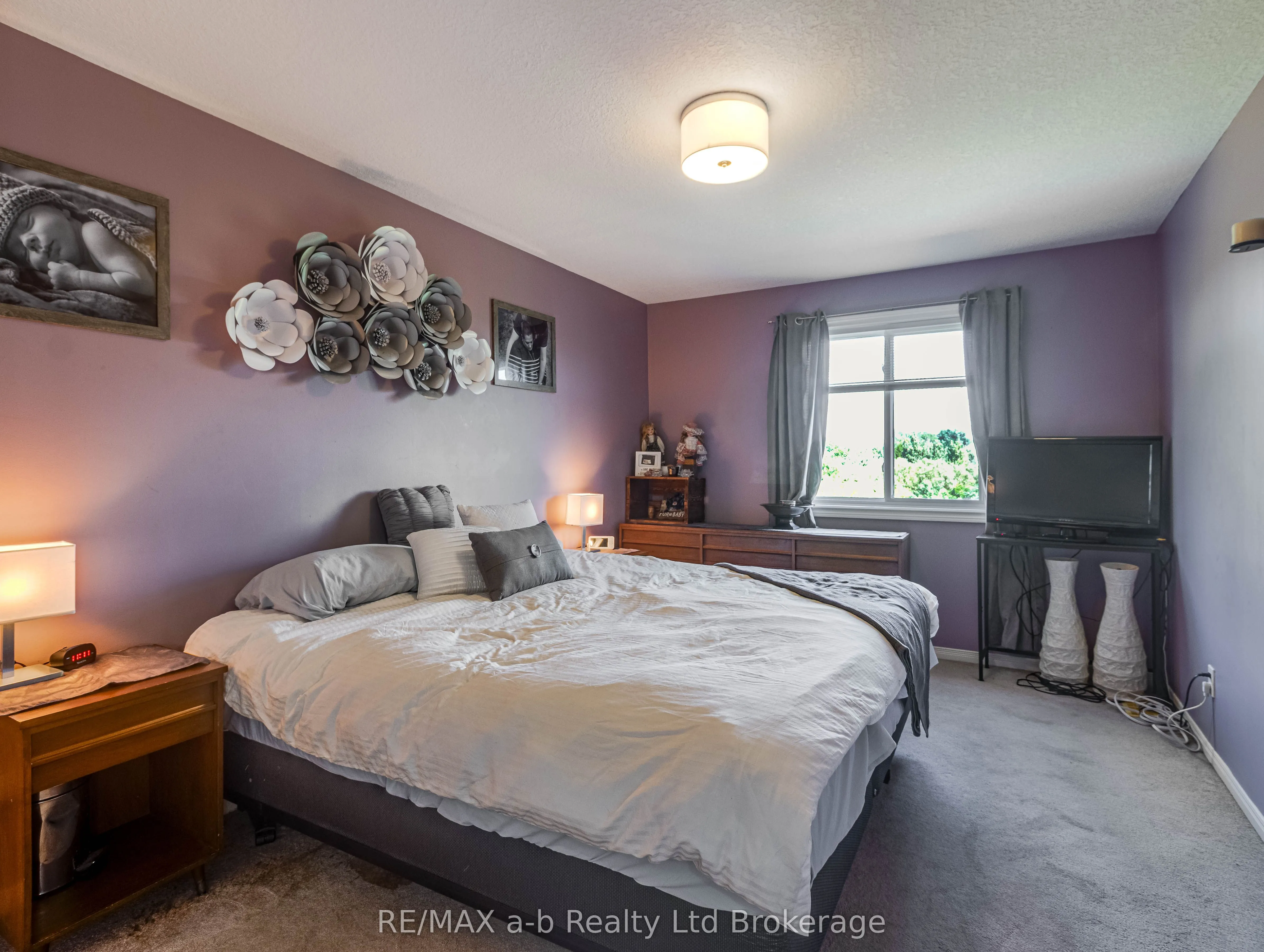112 Athlone Crescent