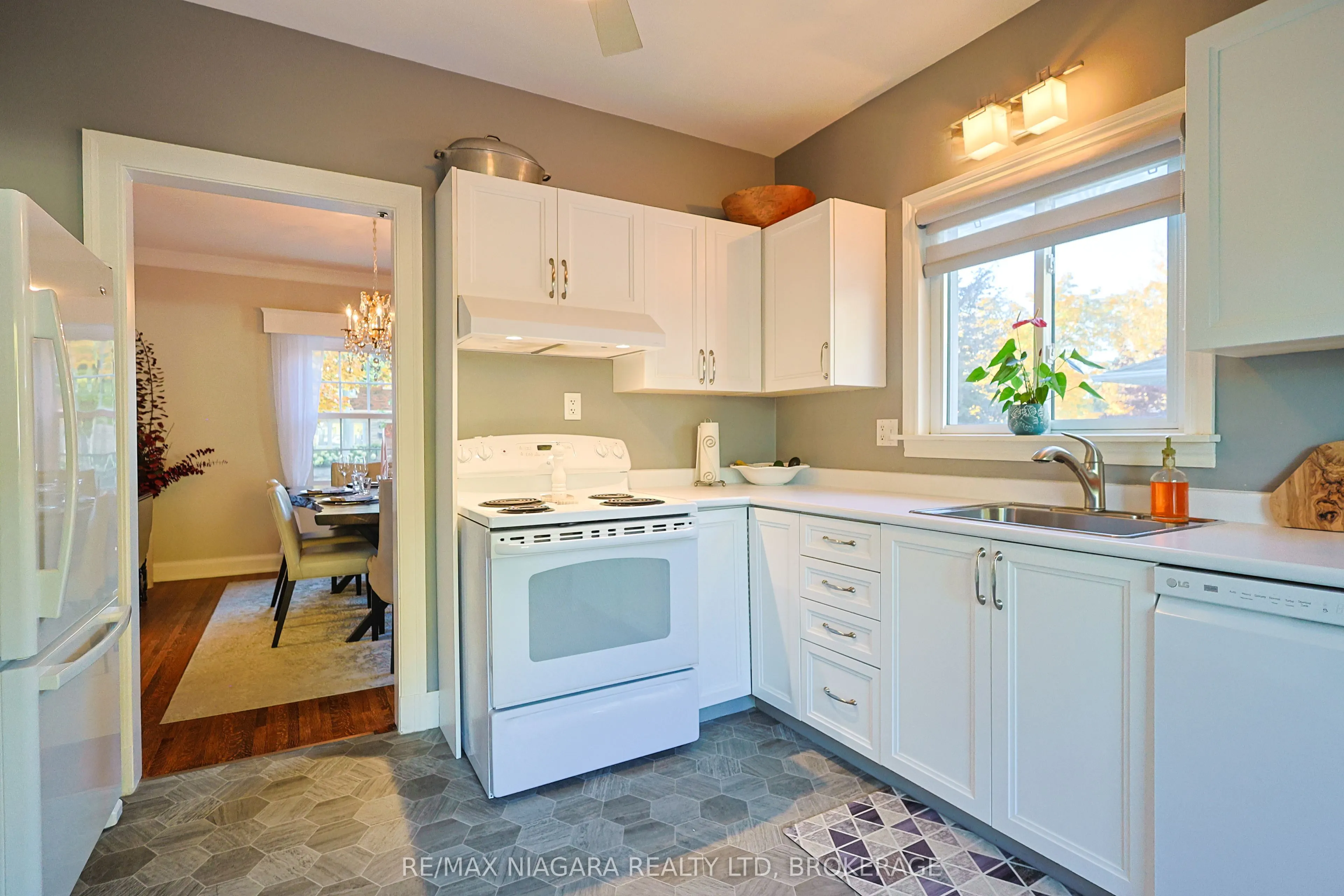 77 Glenridge Avenue