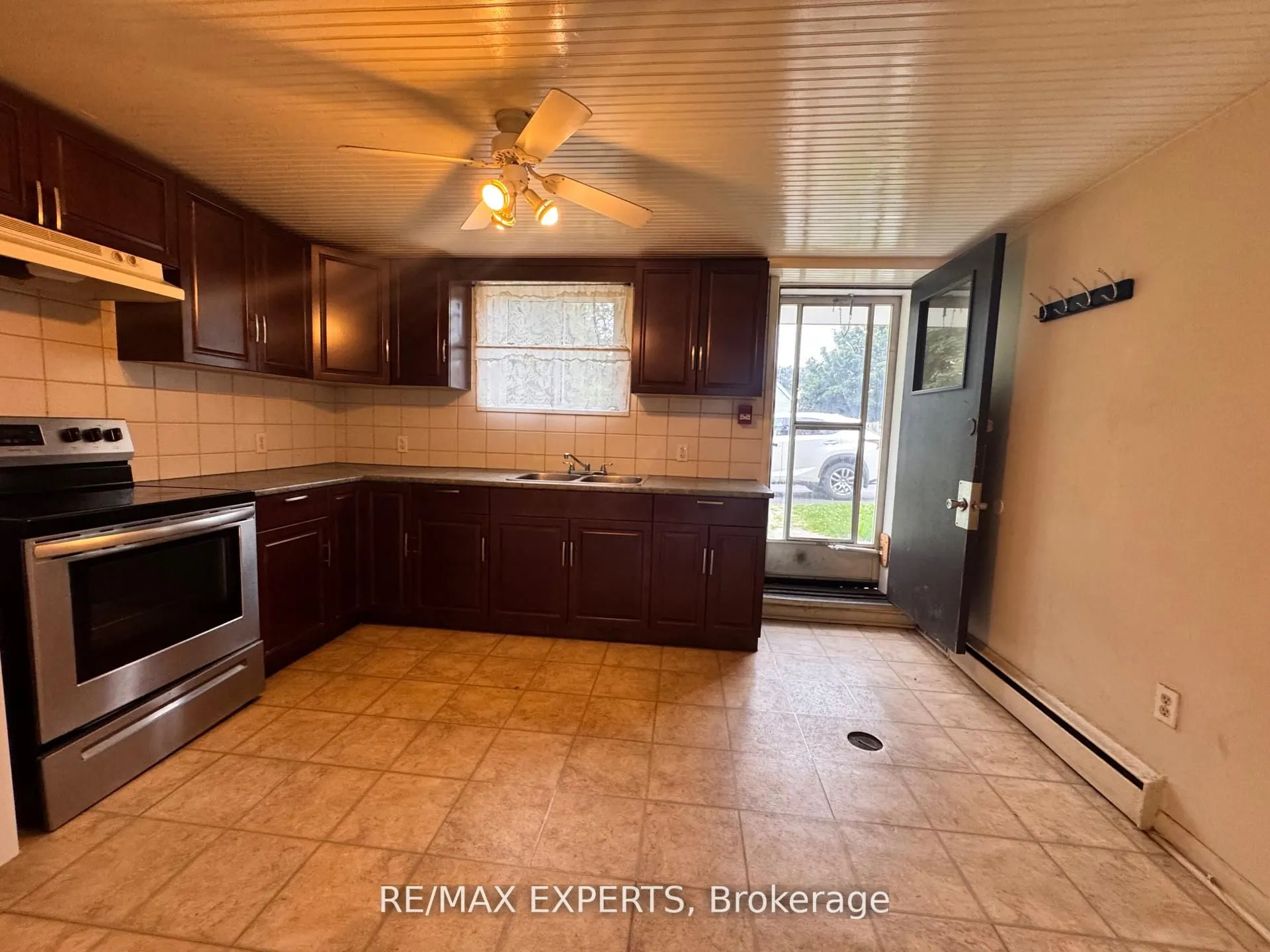 63 Donald Street, #Unit 1