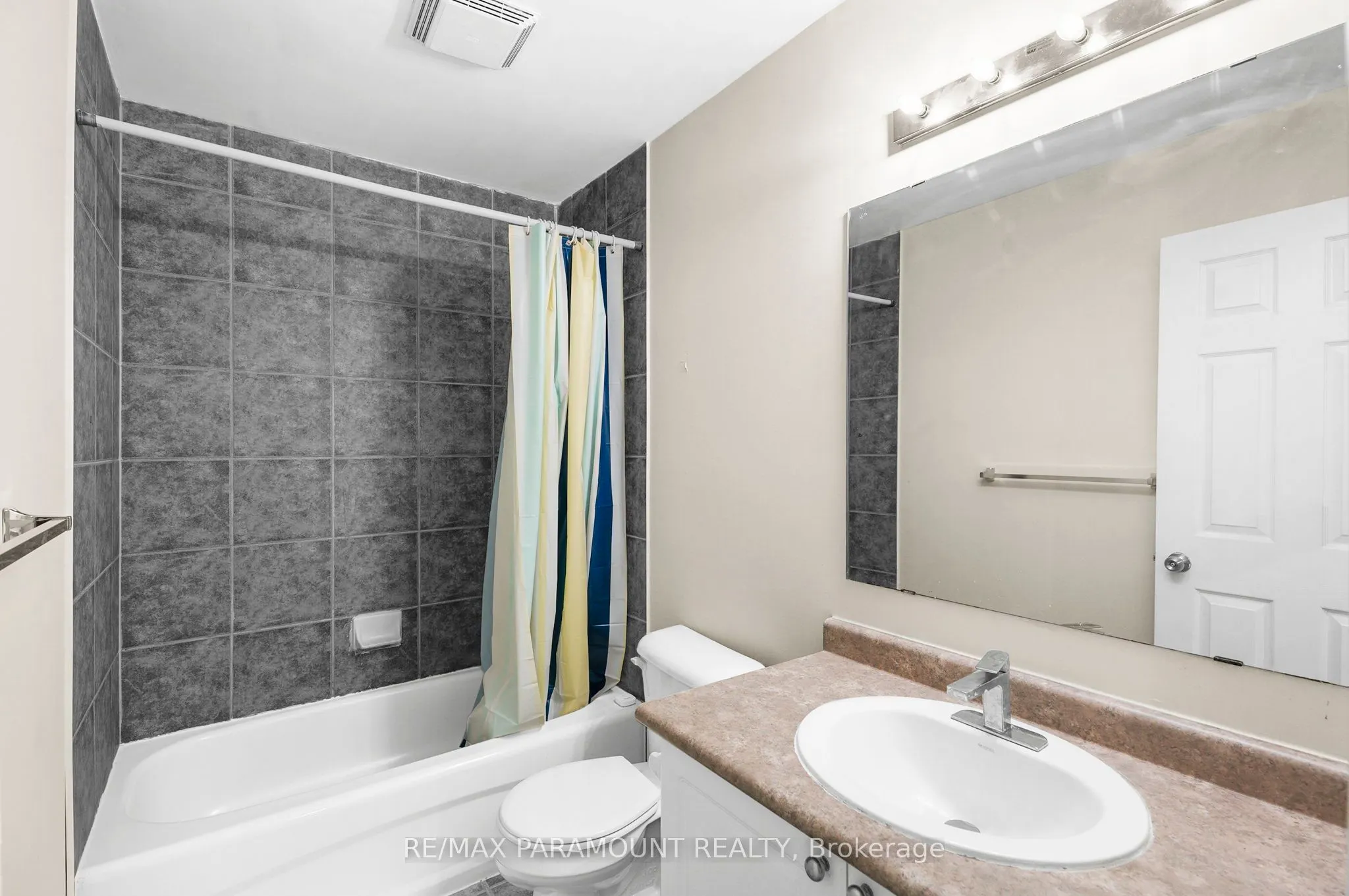 250 Ainslie Street, #71