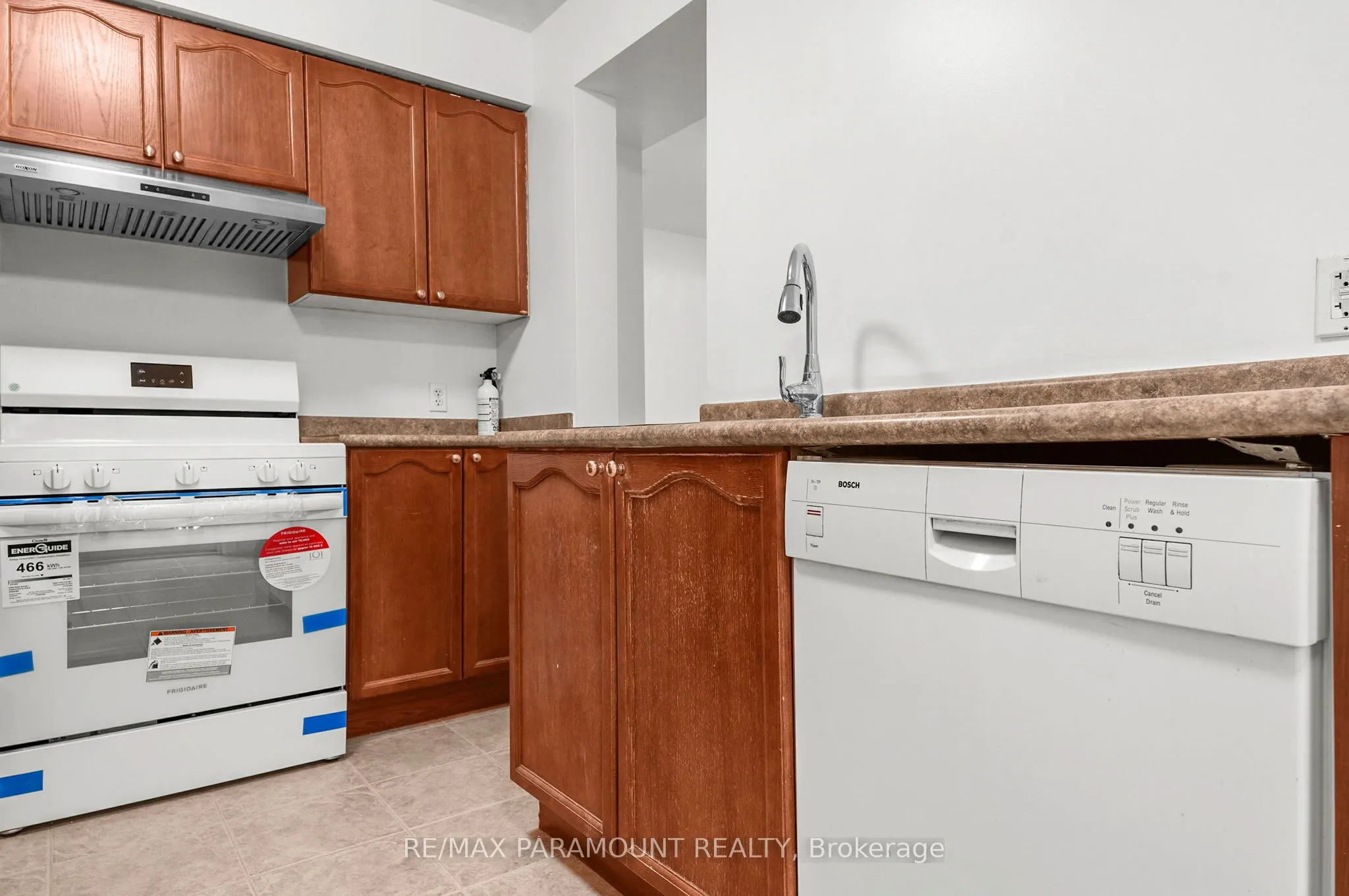 250 Ainslie Street, #71