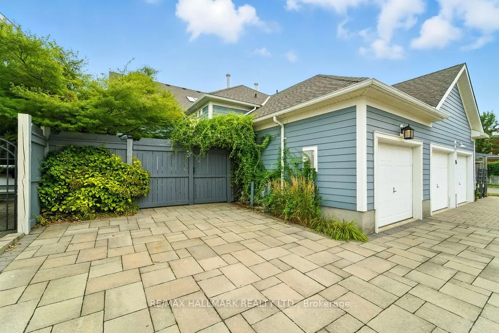 13 Blackbird Street