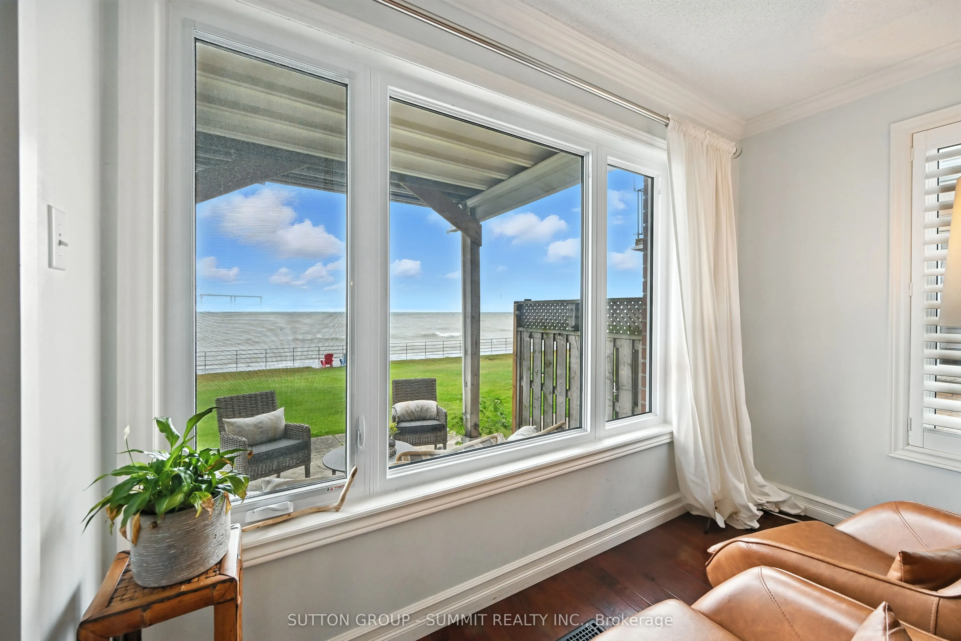 515 North Service Road, #49