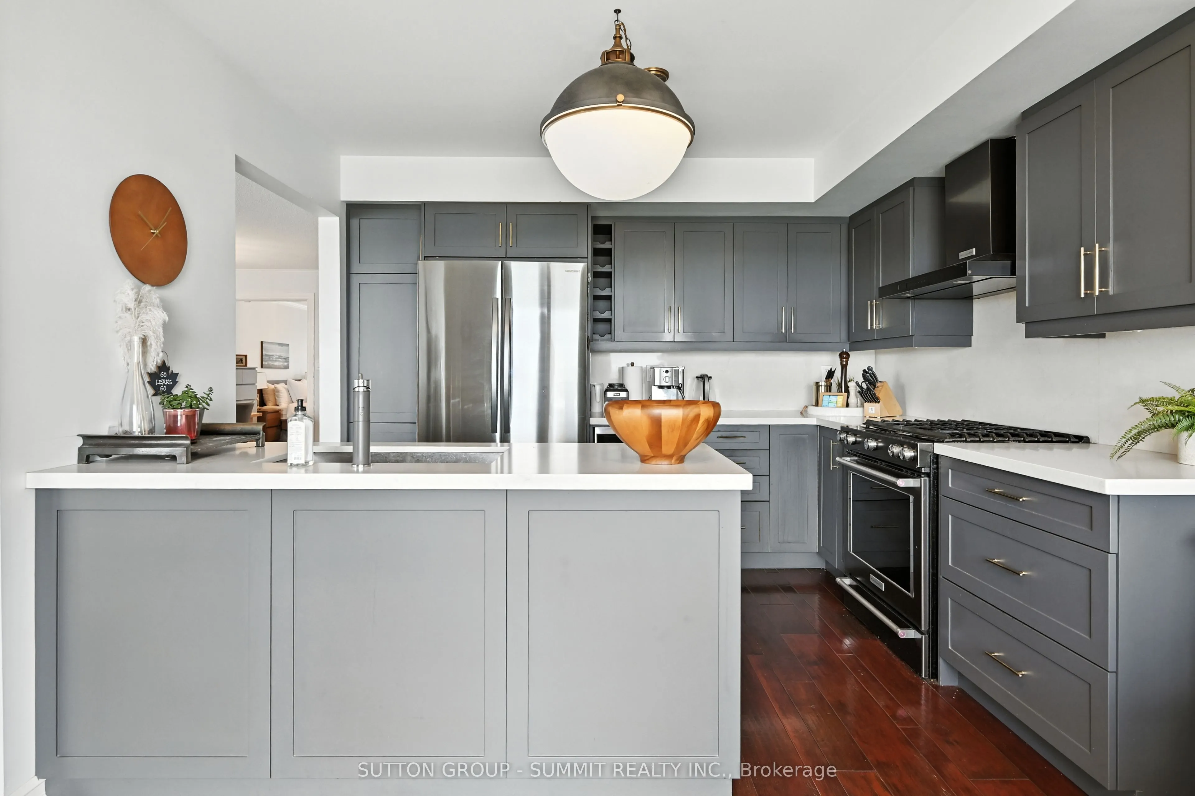515 North Service Road, #49