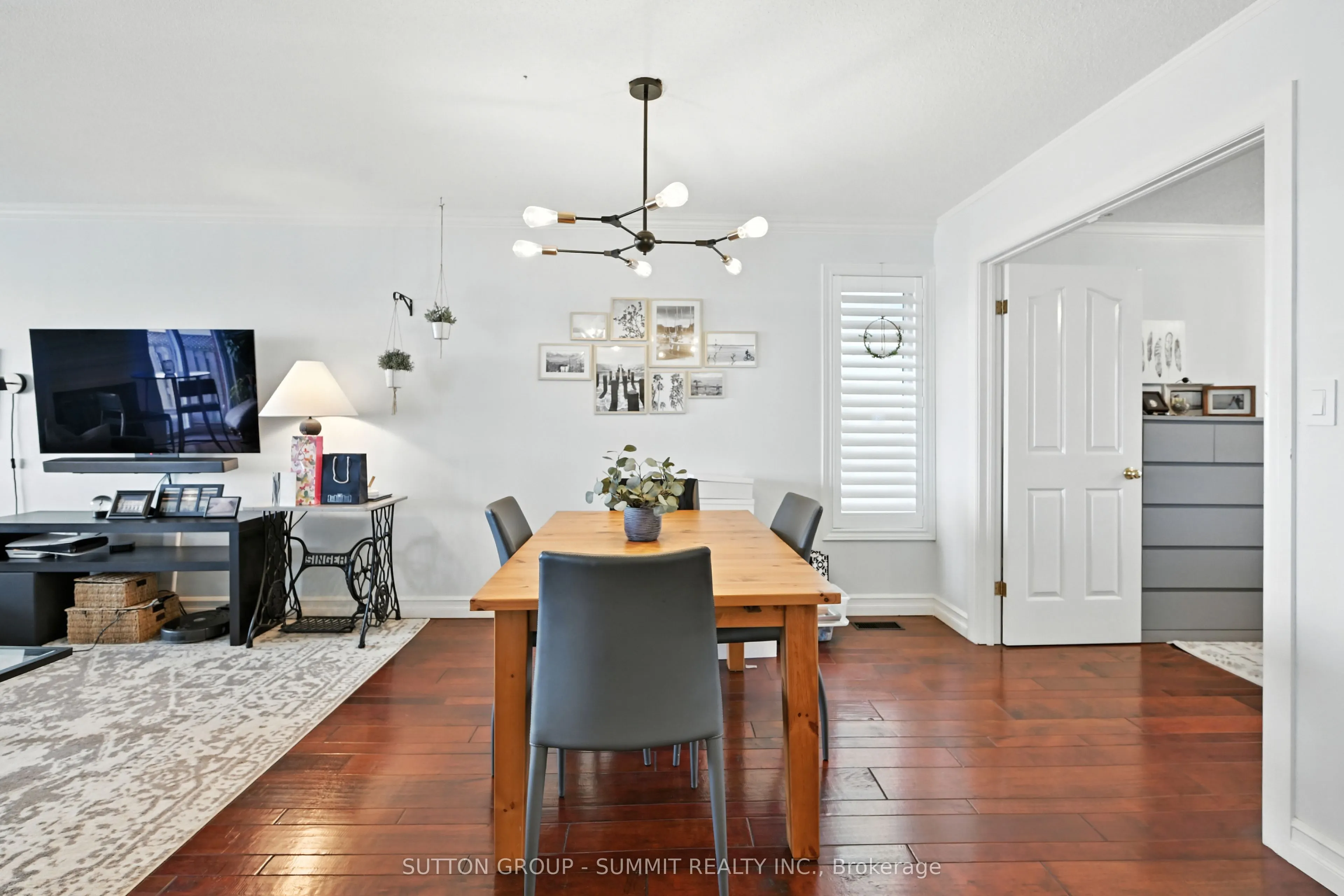 515 North Service Road, #49