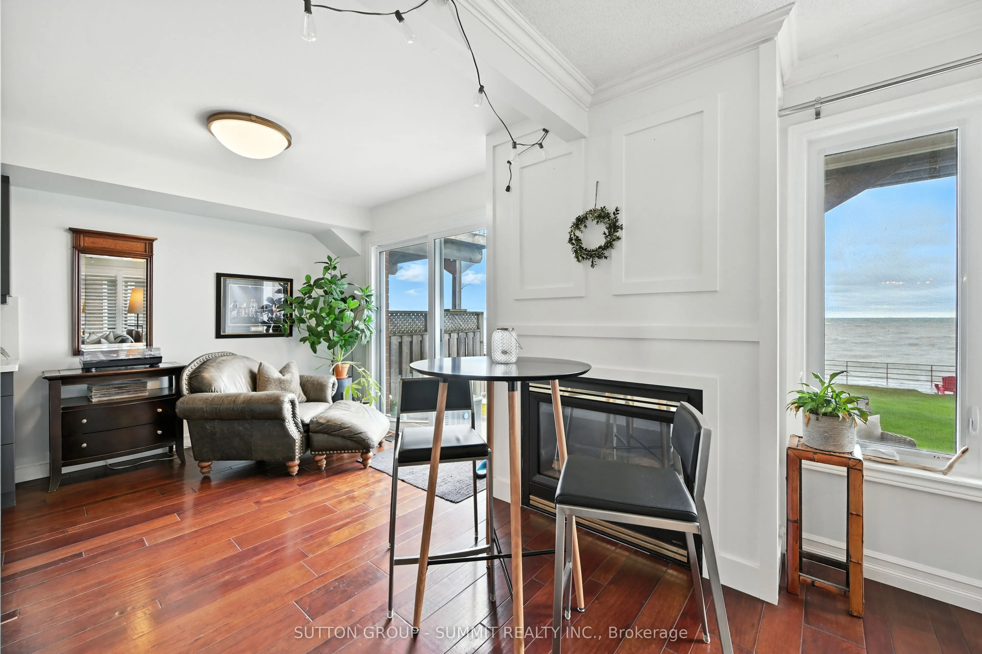 515 North Service Road, #49
