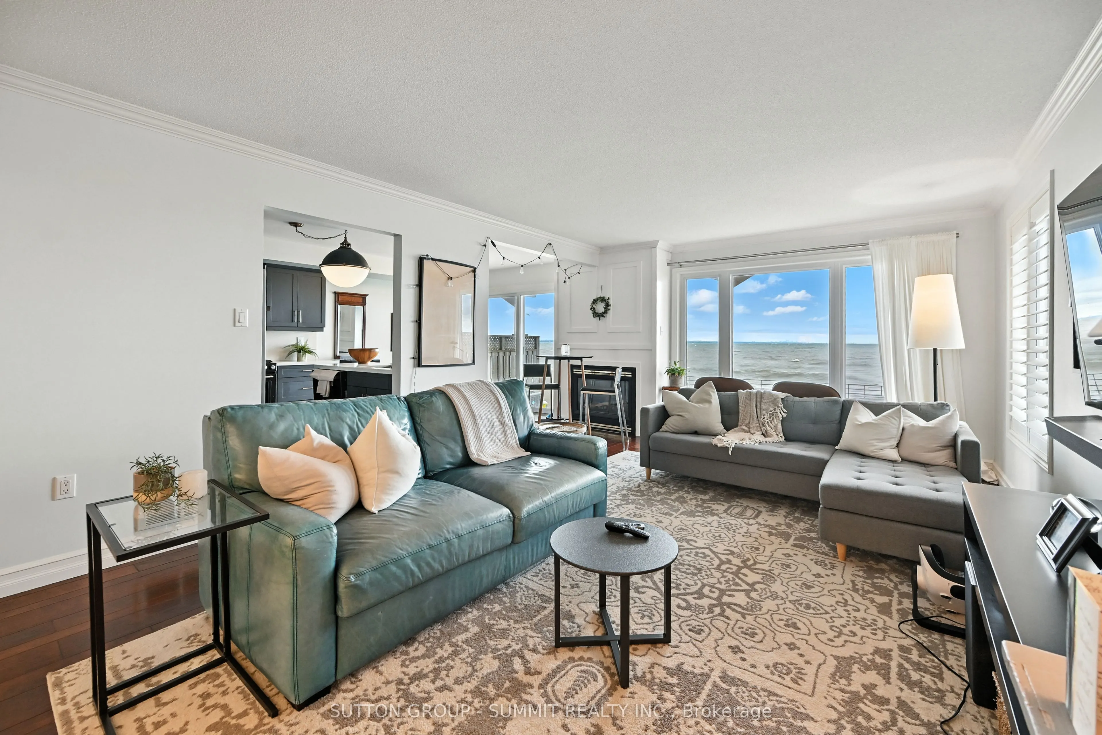 515 North Service Road, #49