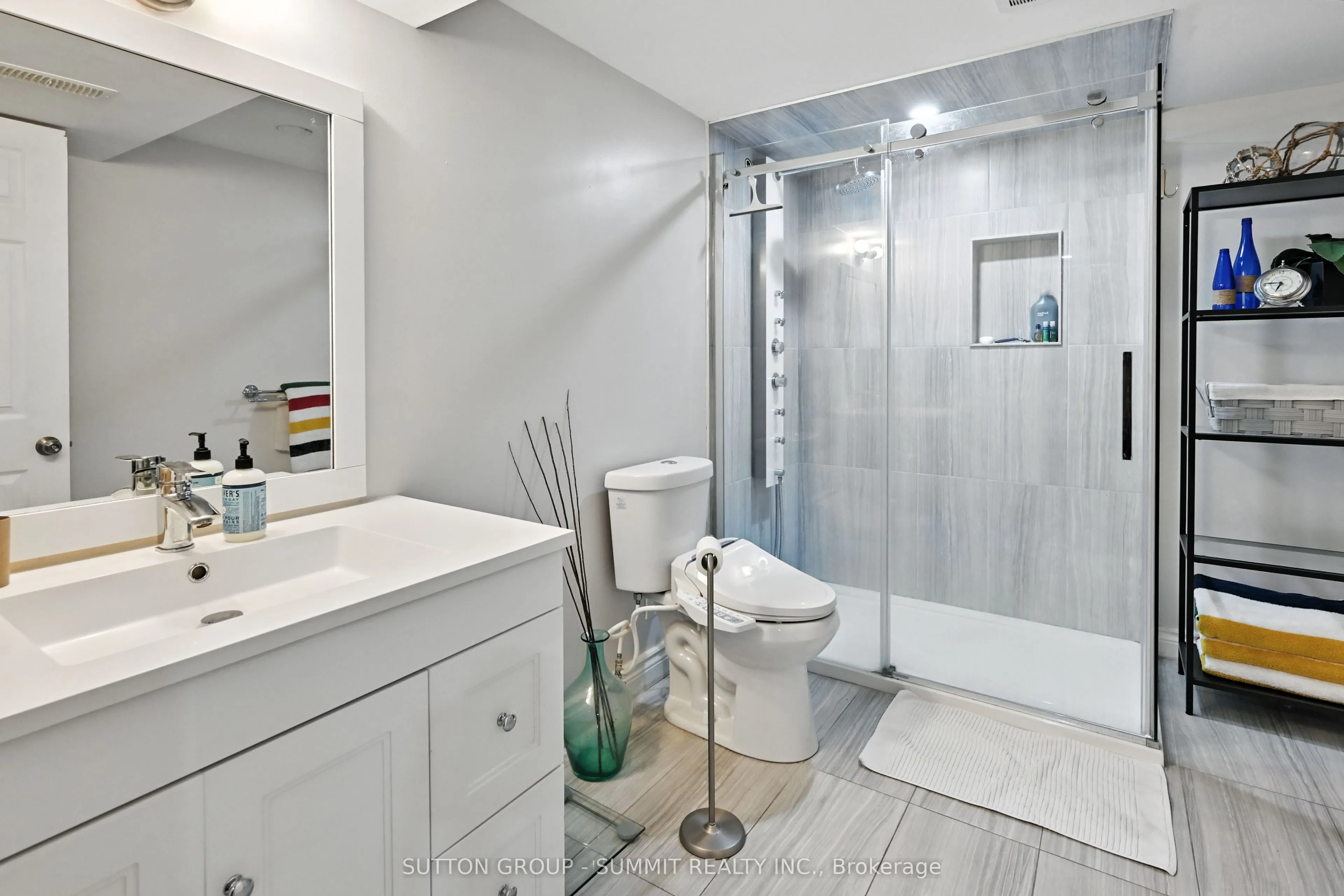 515 North Service Road, #49