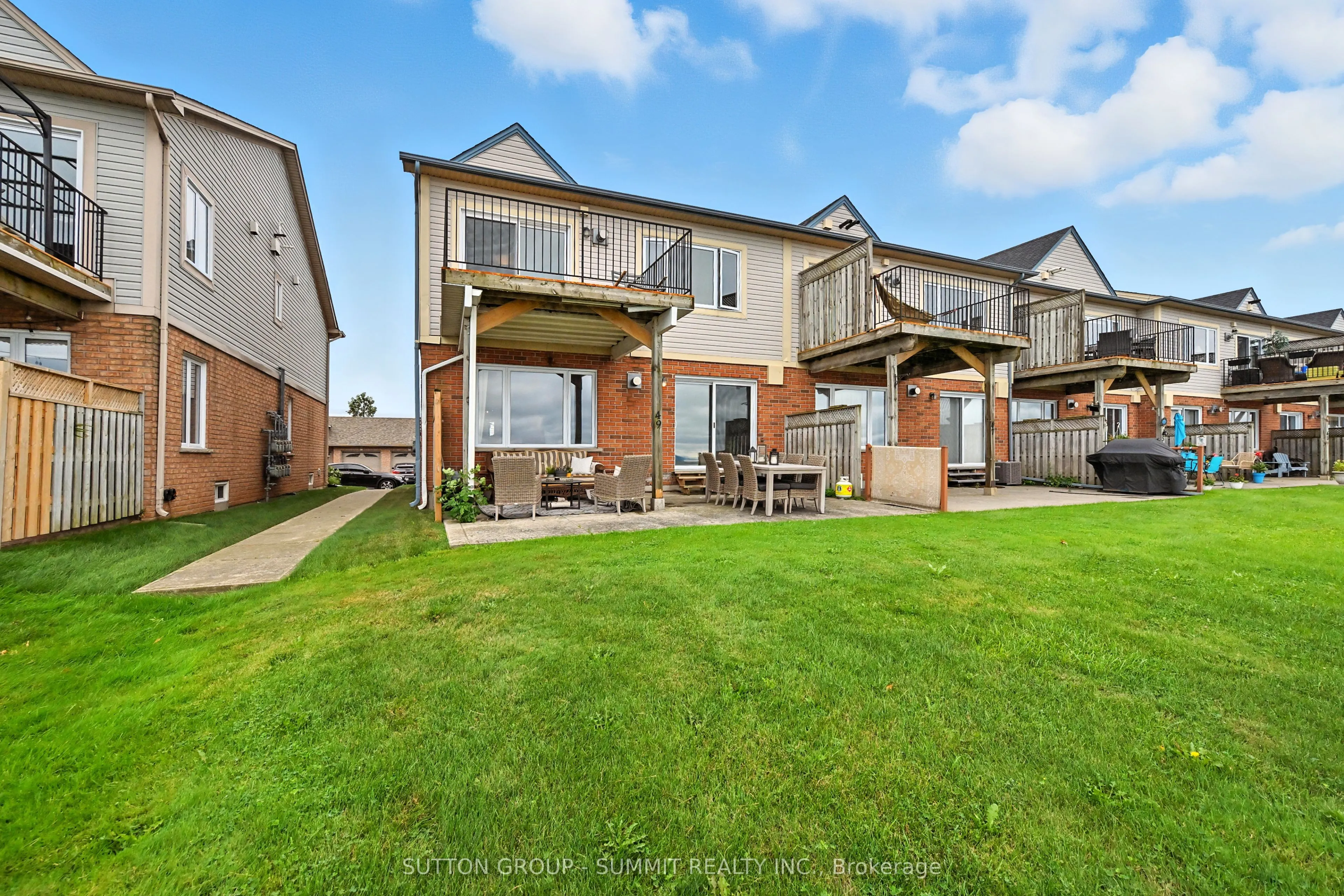 515 North Service Road, #49