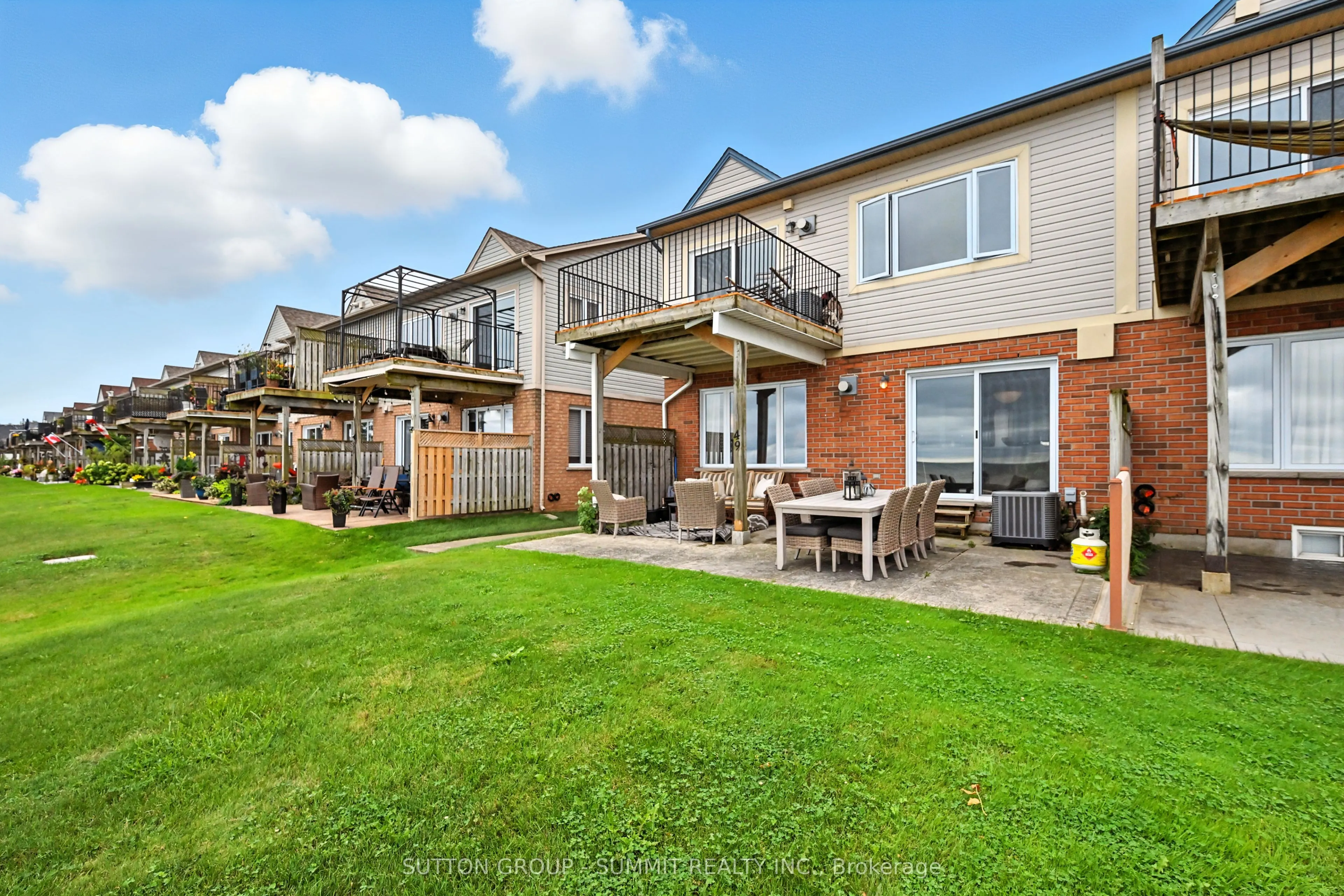 515 North Service Road, #49