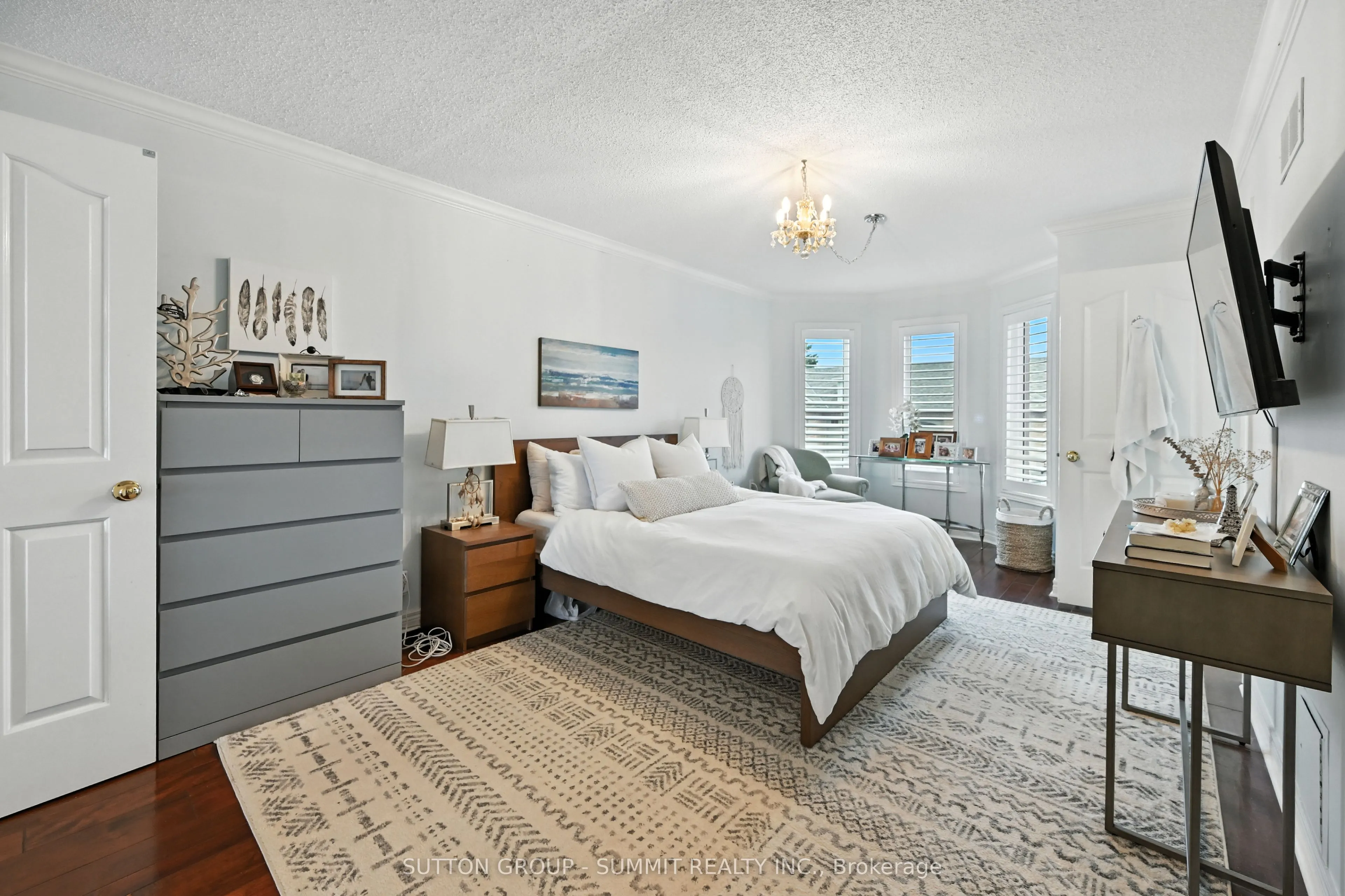 515 North Service Road, #49