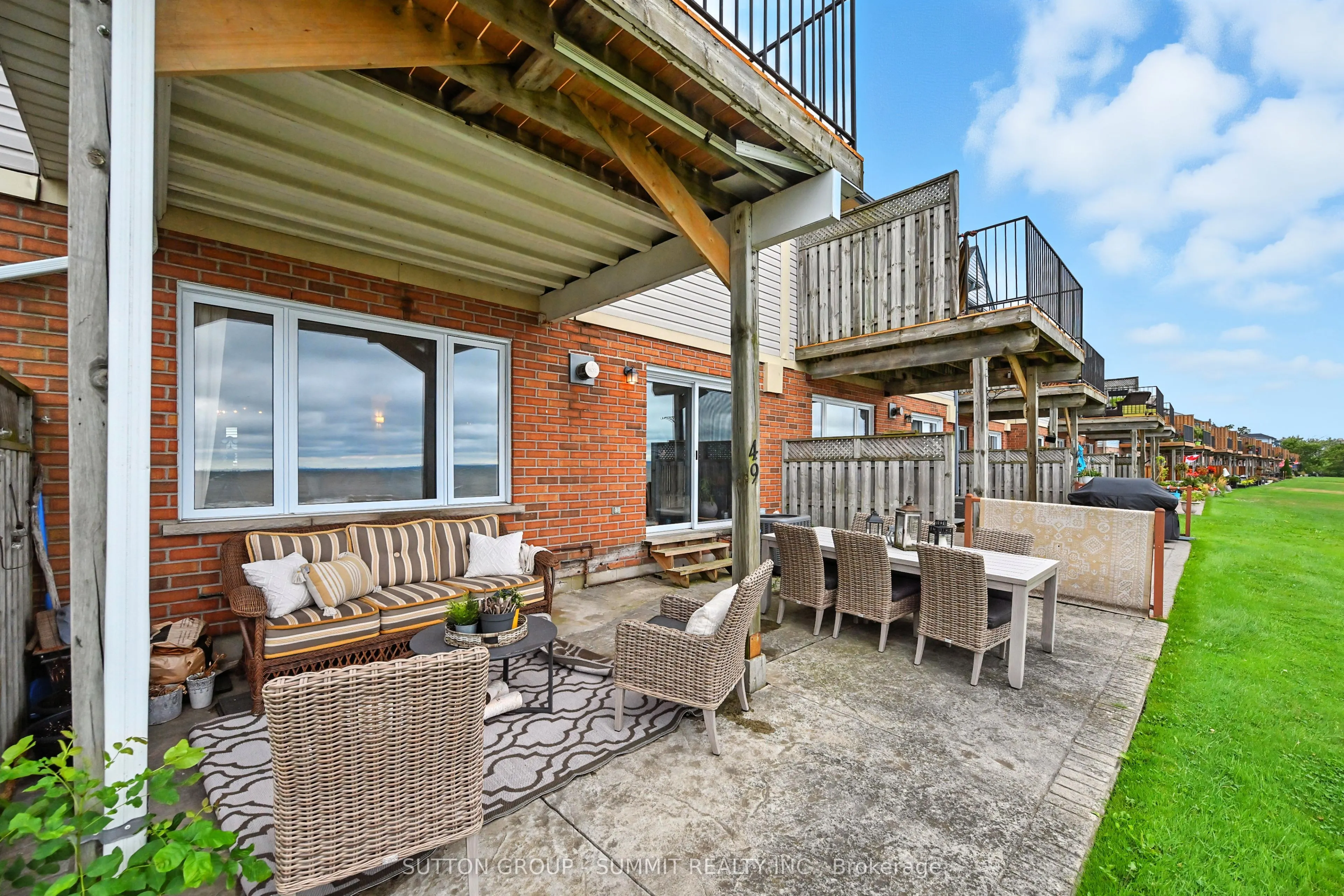 515 North Service Road, #49