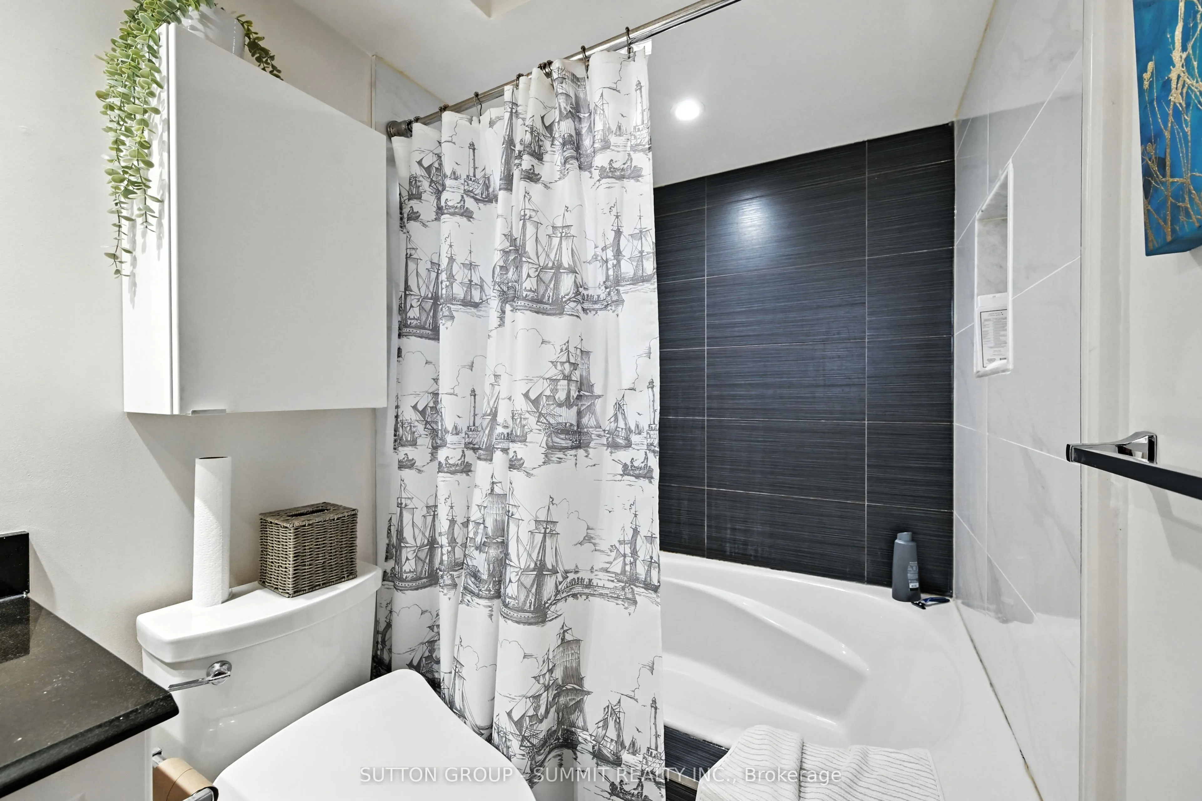 515 North Service Road, #49
