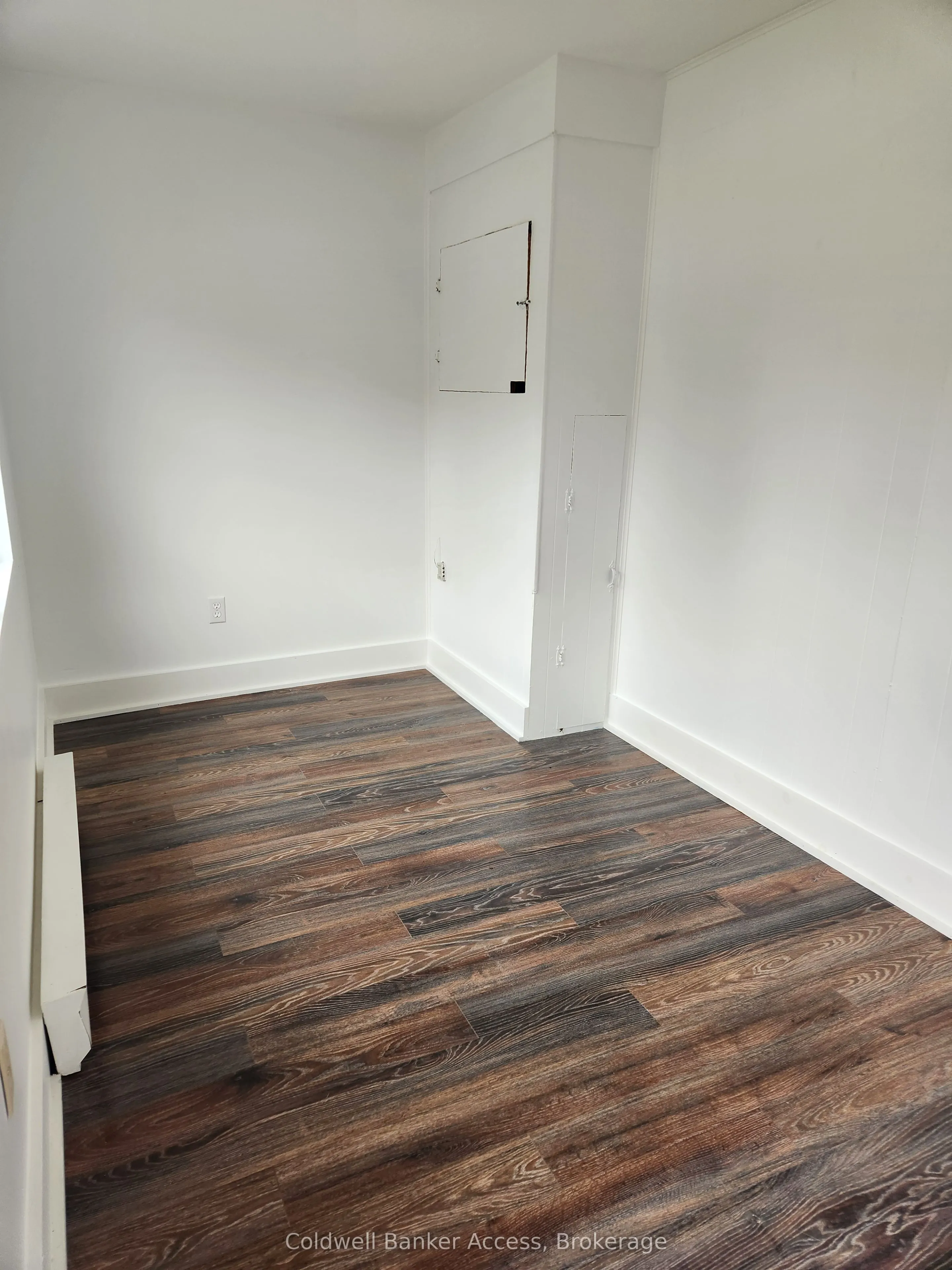 14 Joseph Street, #Main and Upper