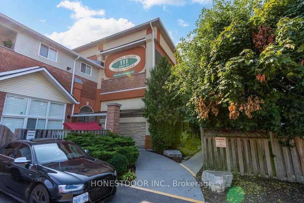 111 Grey Street, #204