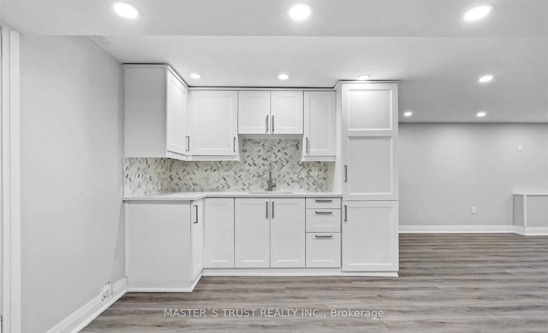 25 Spring garden Boulevard