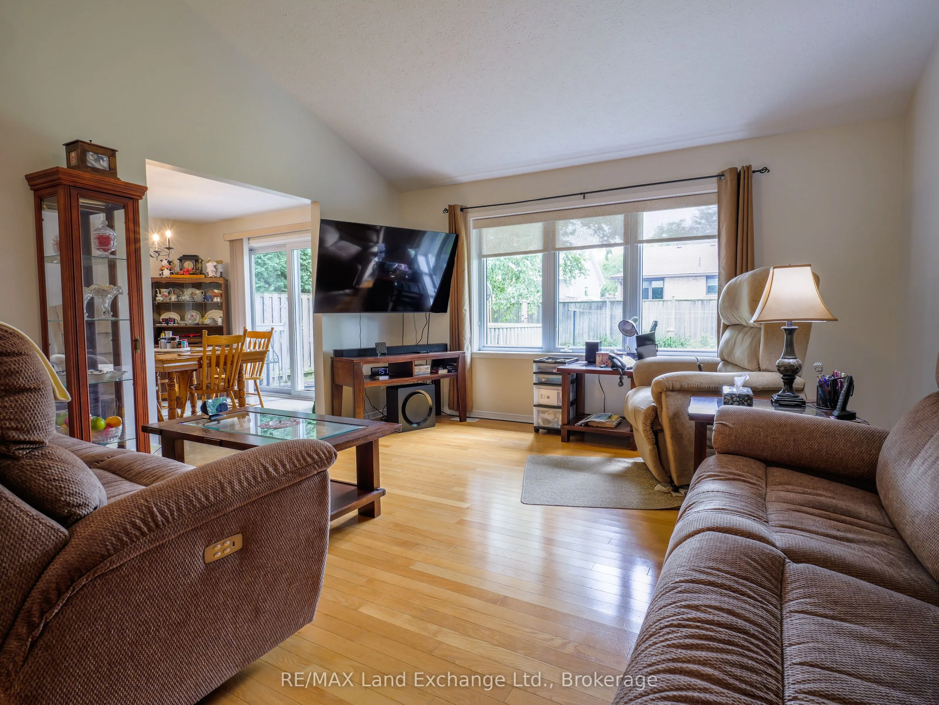 806 Maplewood Drive