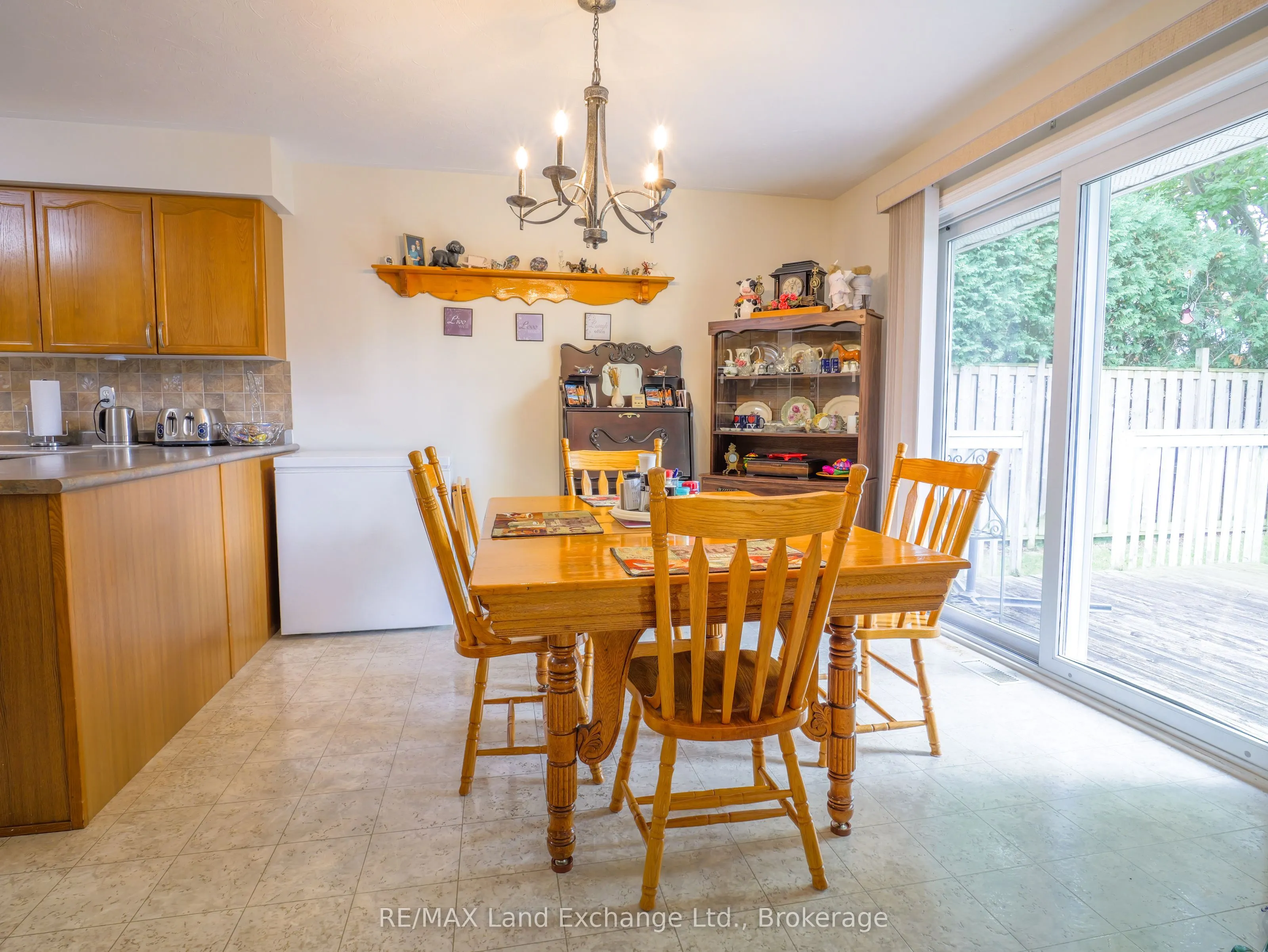 806 Maplewood Drive