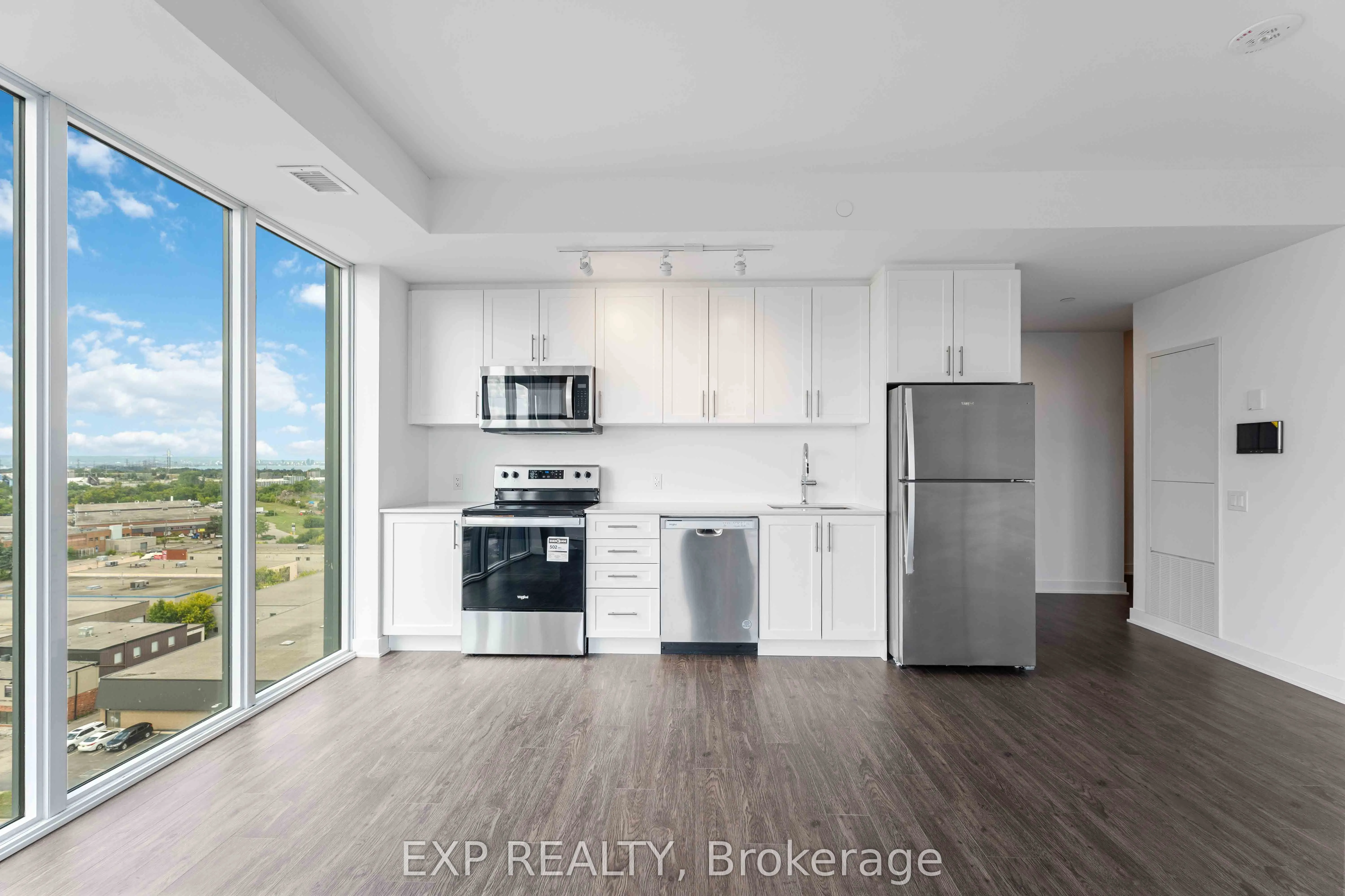 2782 Barton Street E, #1006