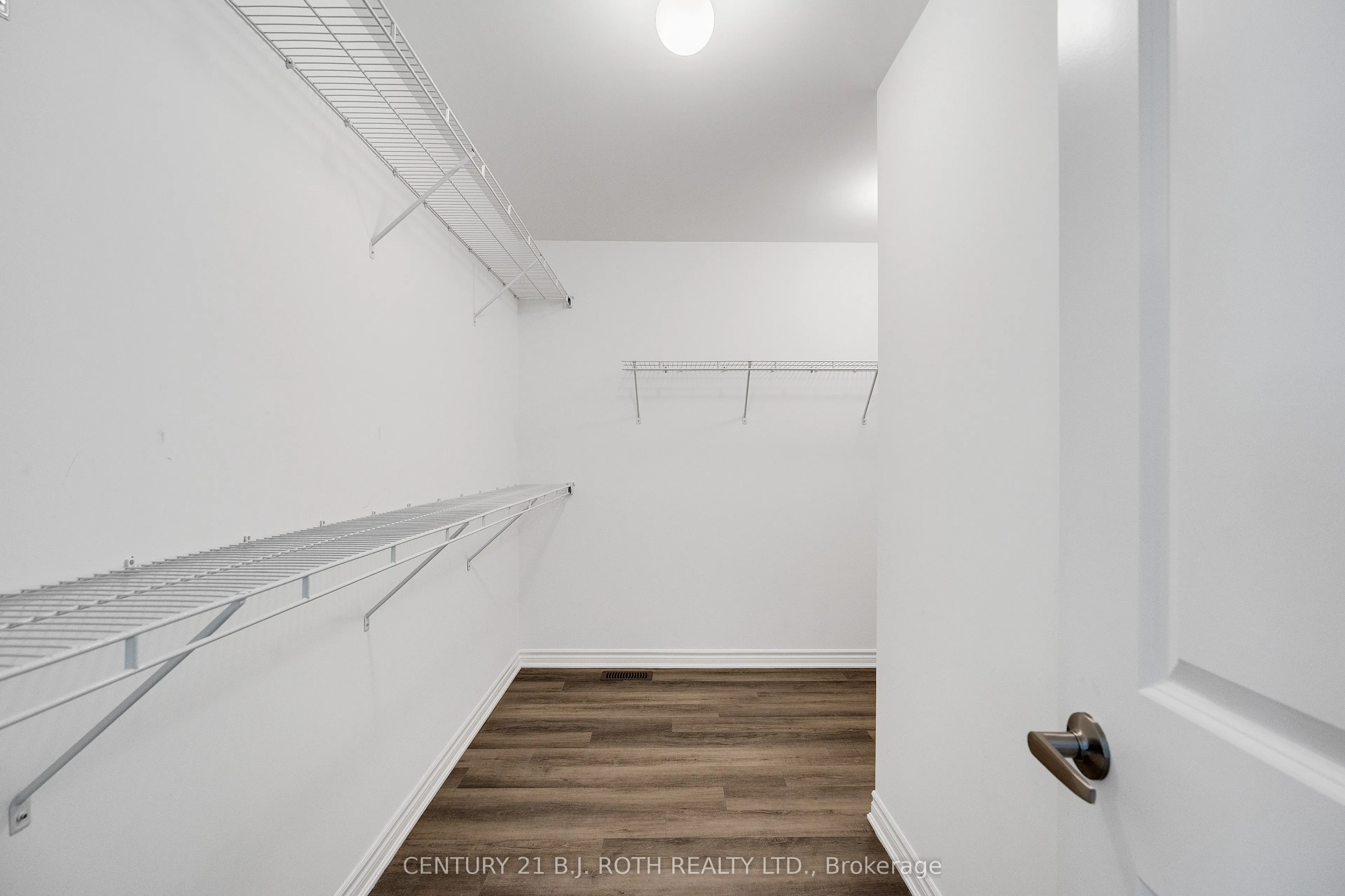 22 Dyer Crescent
