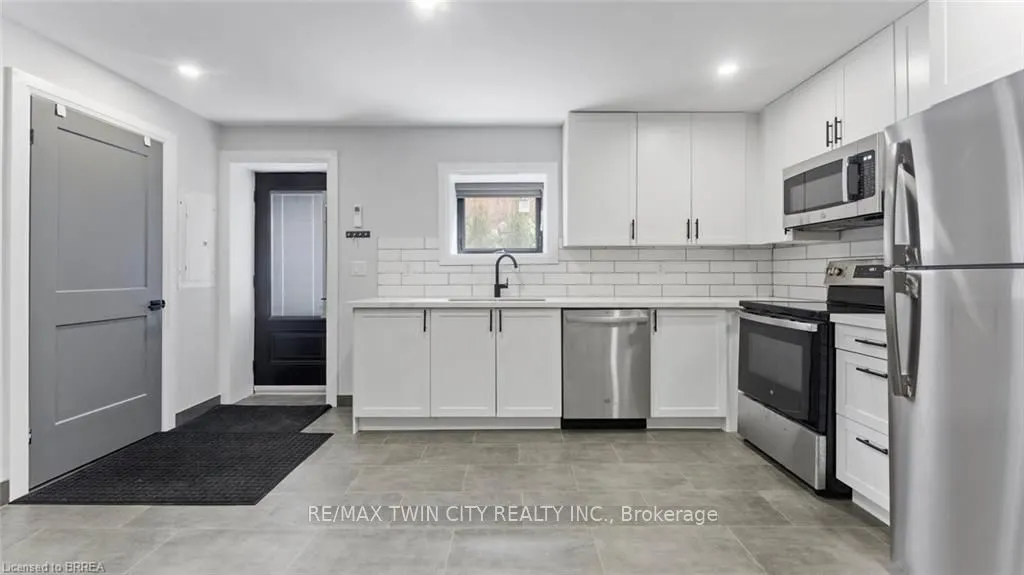 130 Elgin Street, ##1