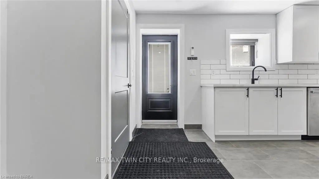 130 Elgin Street, ##1