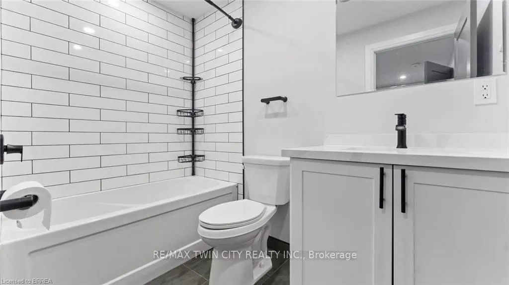 130 Elgin Street, ##1