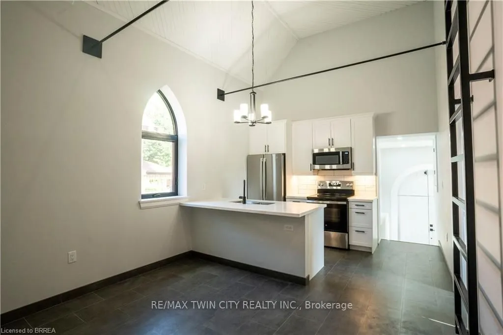 130 Elgin Street, ##4