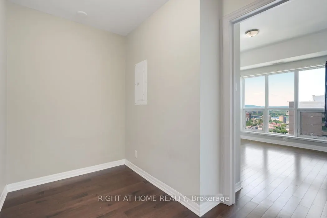 242 RIDEAU Street, #2802