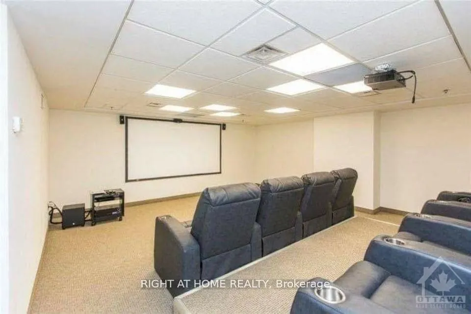 242 RIDEAU Street, #2802