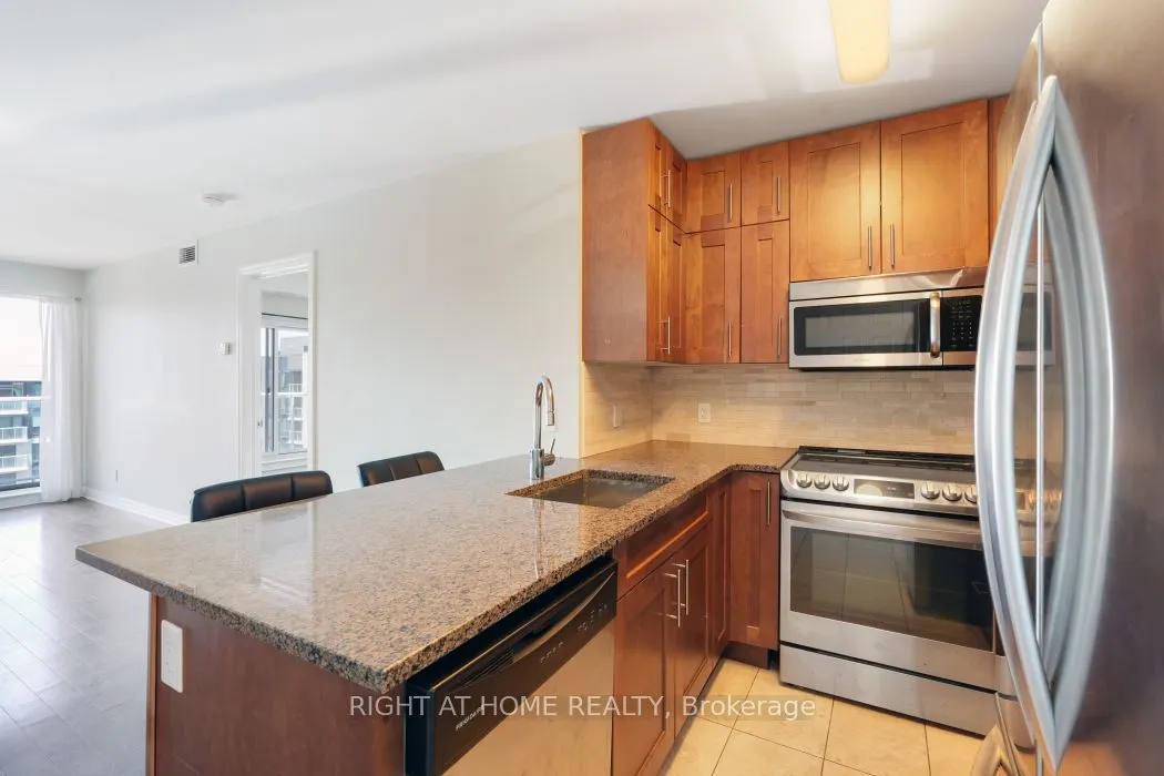 242 RIDEAU Street, #2802
