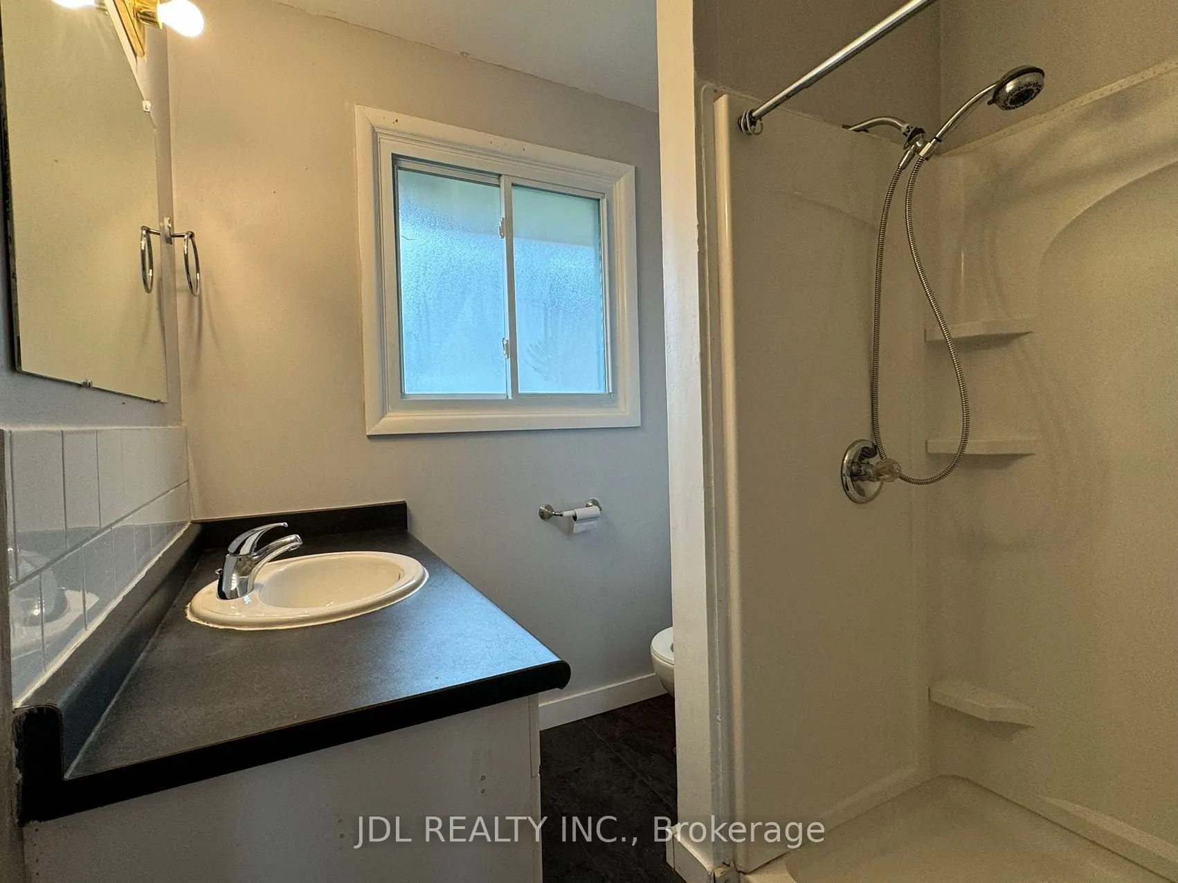 384 Albert Street, #Room