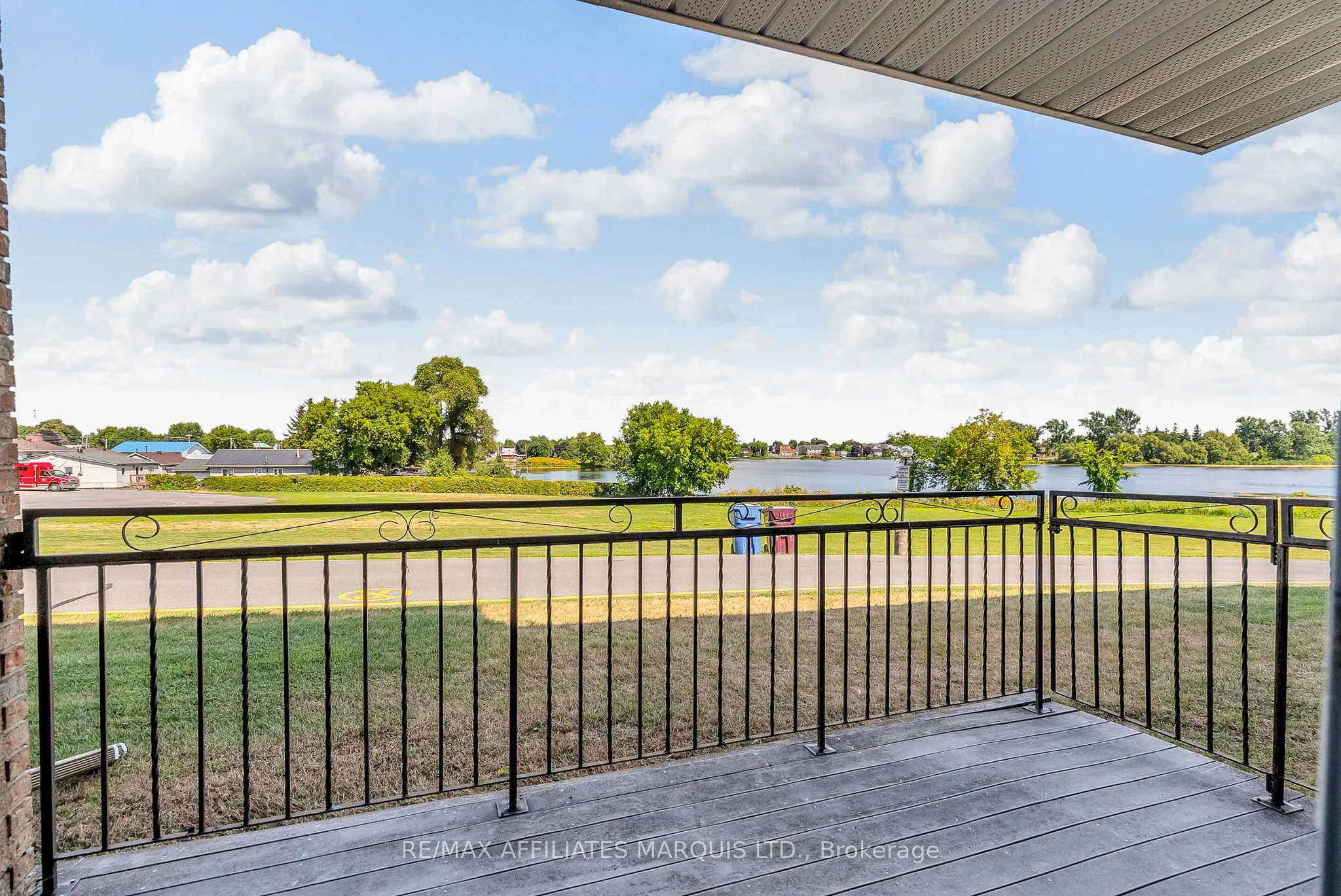 220 Kenyon Street W, #109
