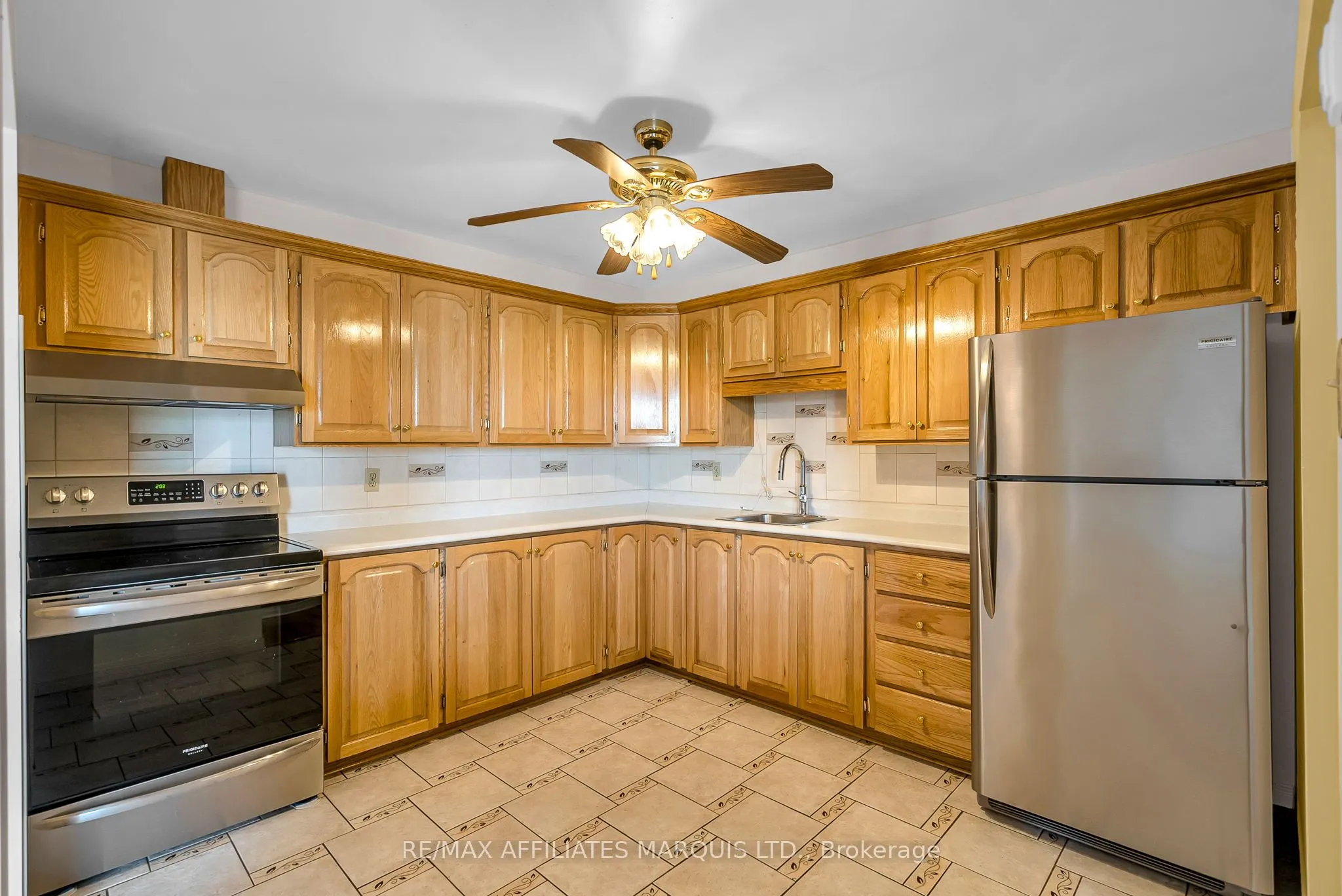 220 Kenyon Street W, #109