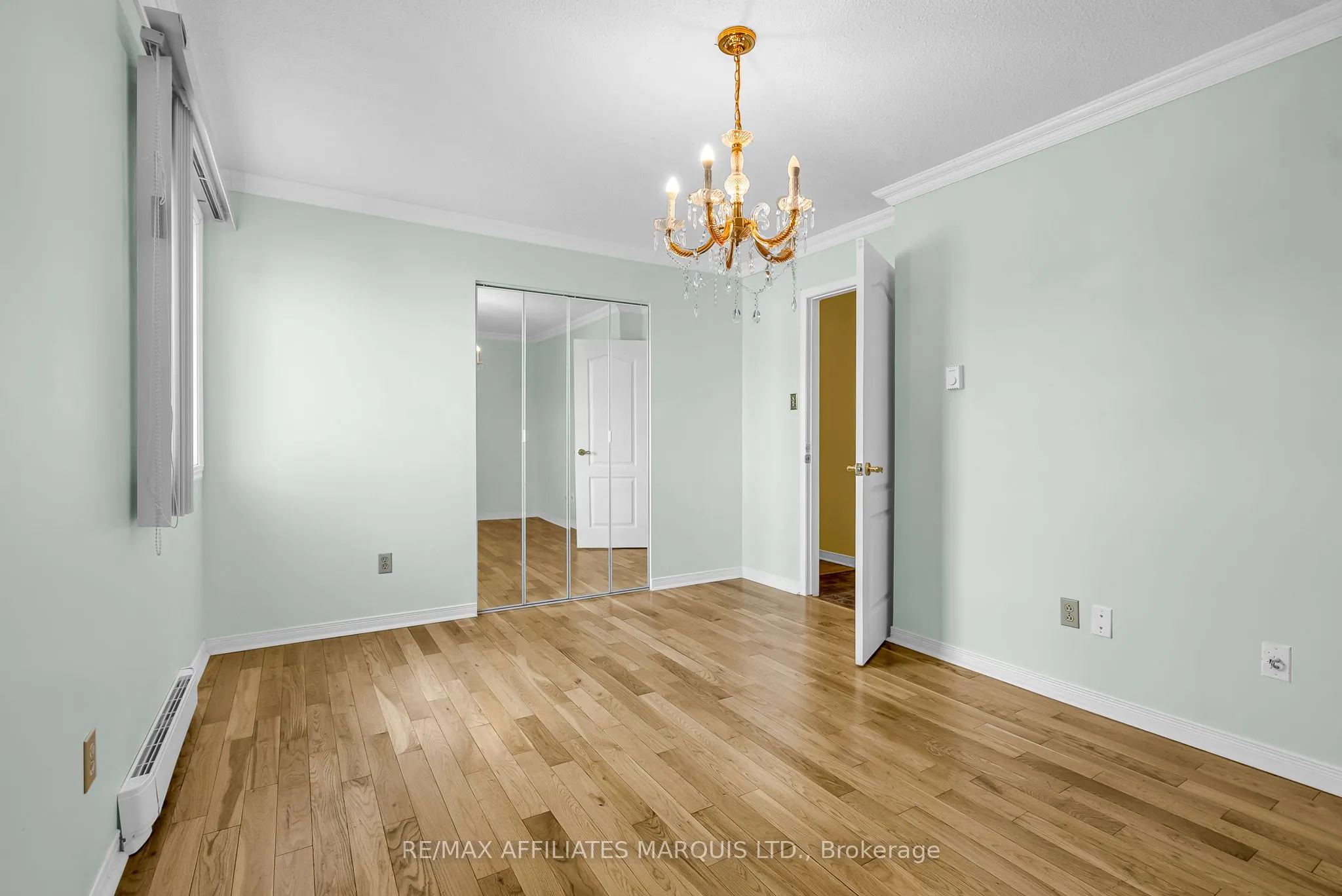 220 Kenyon Street W, #109