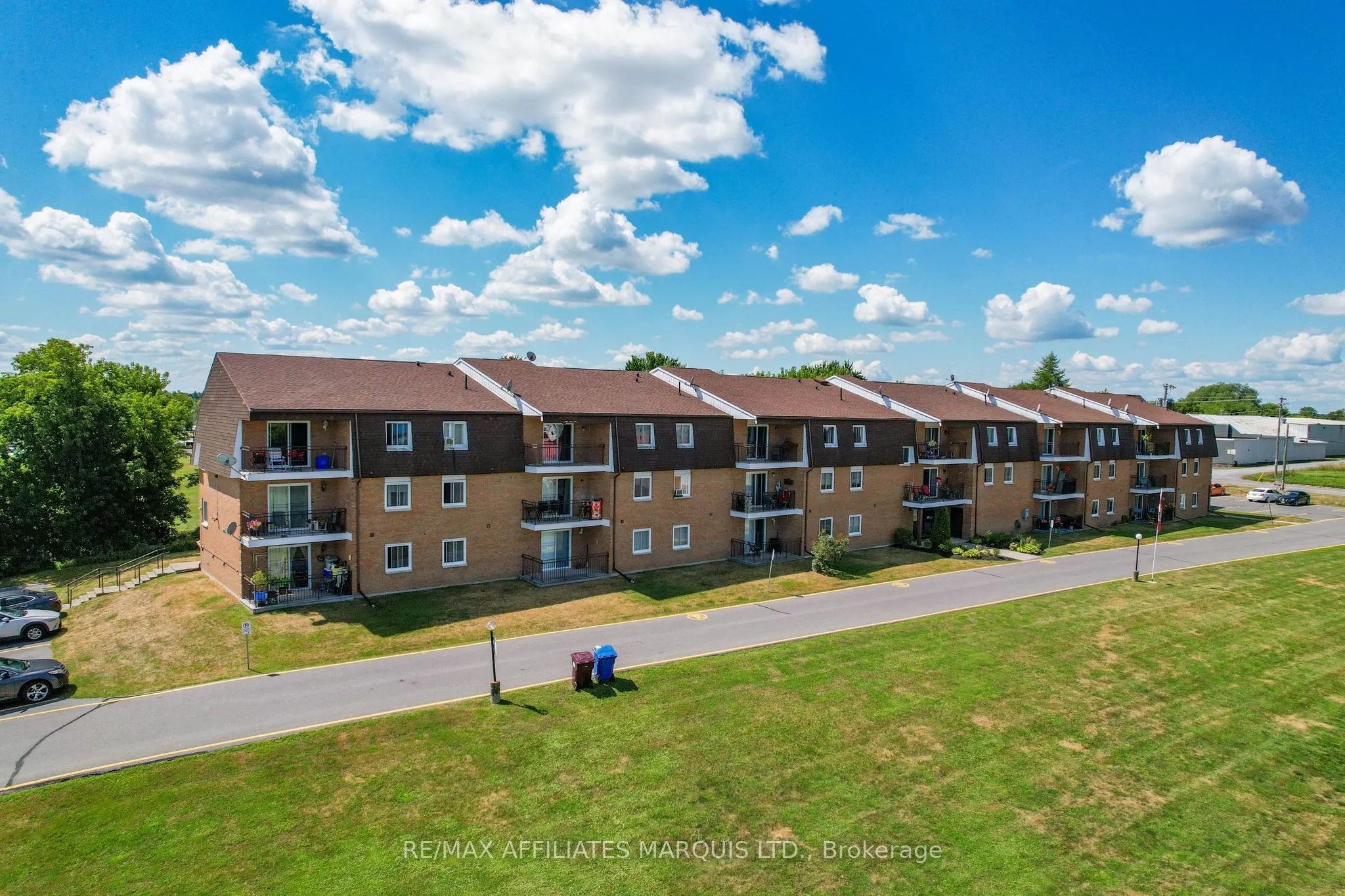 220 Kenyon Street W, #109