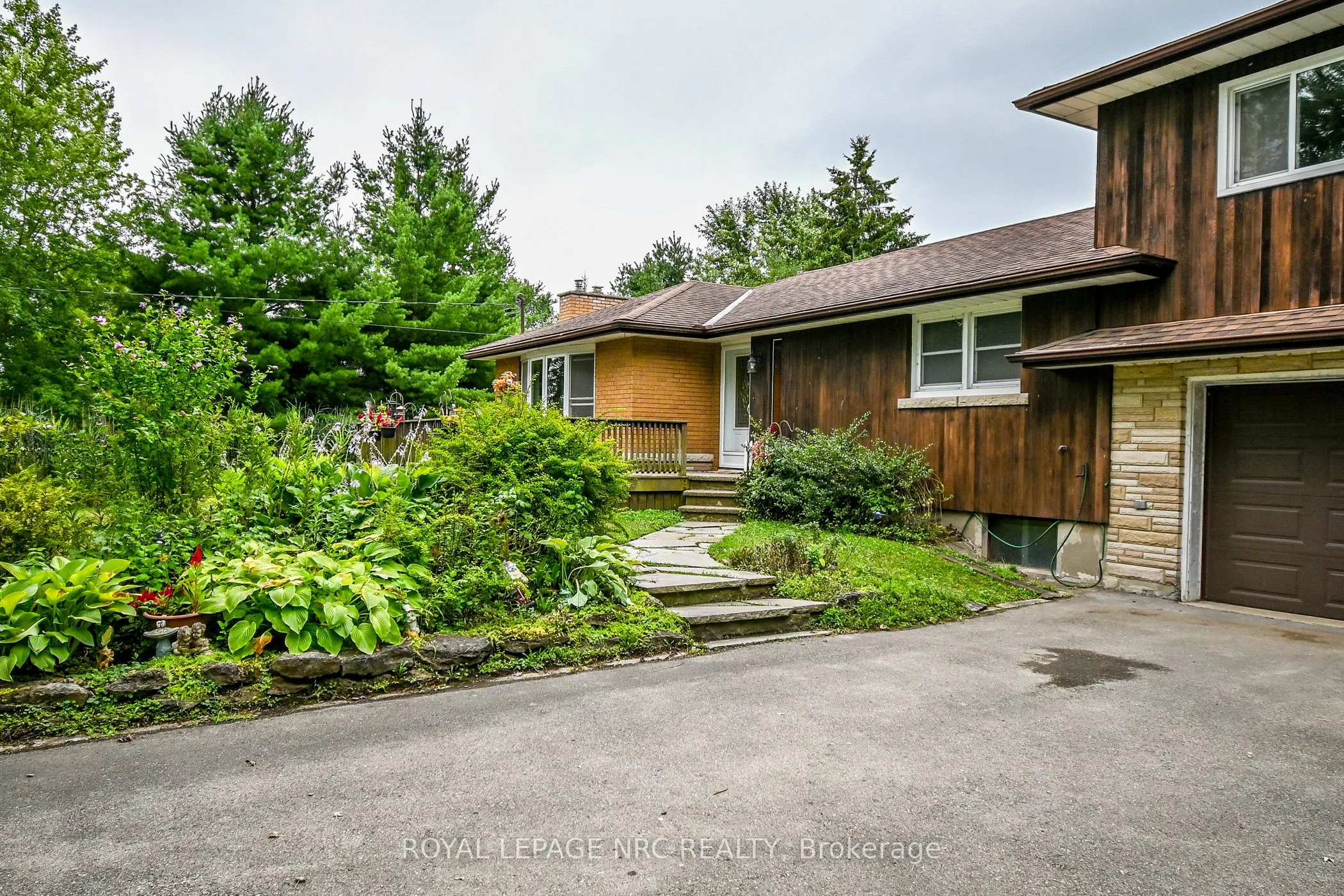 11680 Burnaby Road