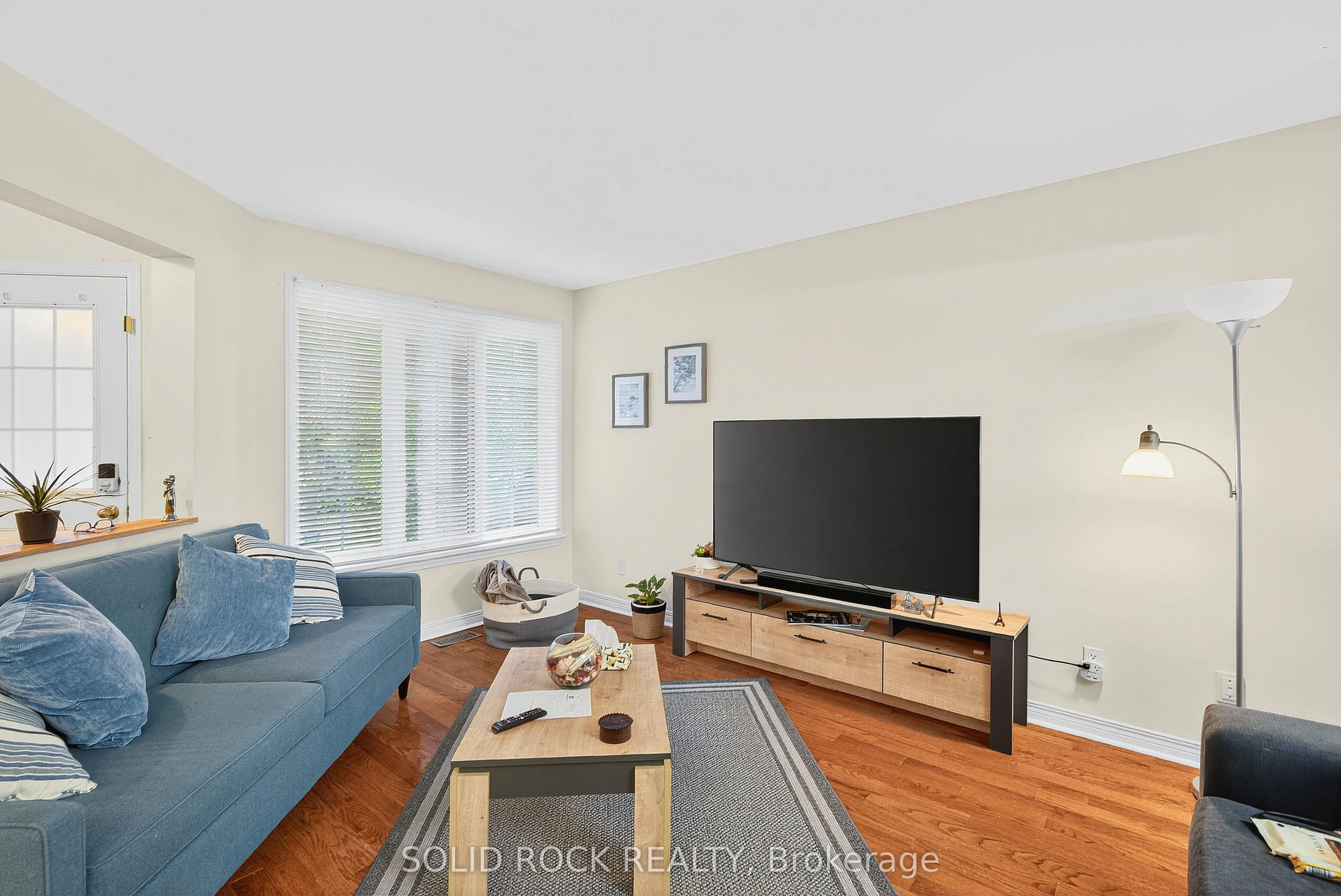 30 Kenins Crescent