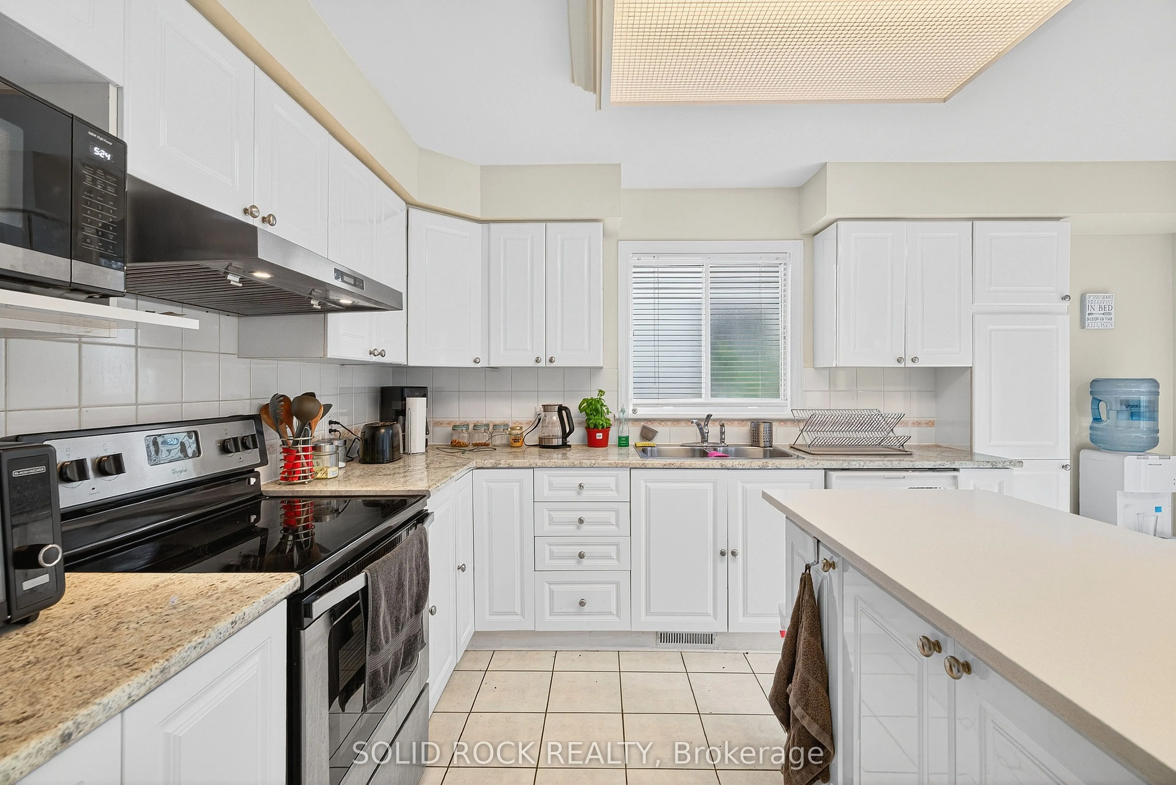 30 Kenins Crescent