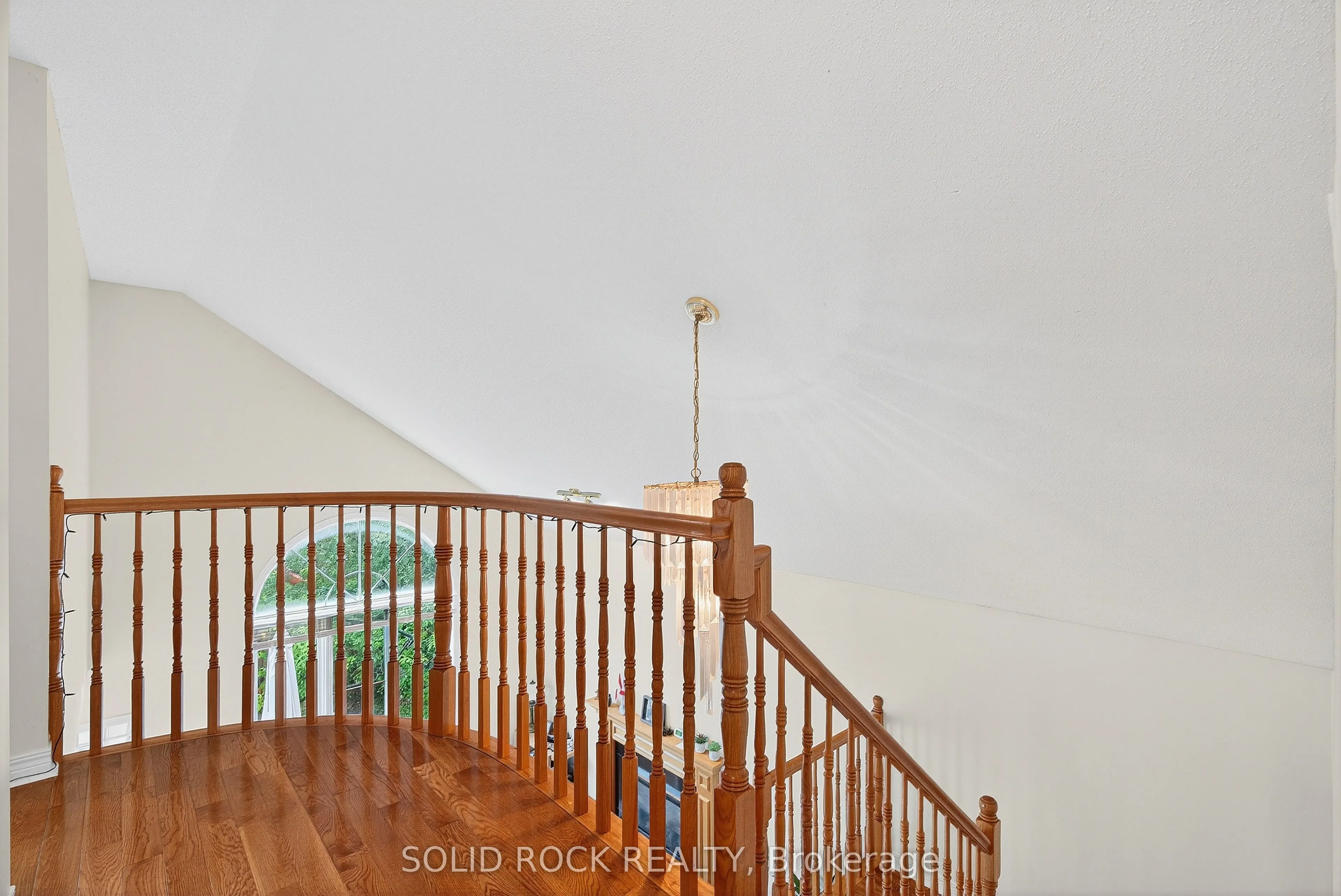 30 Kenins Crescent